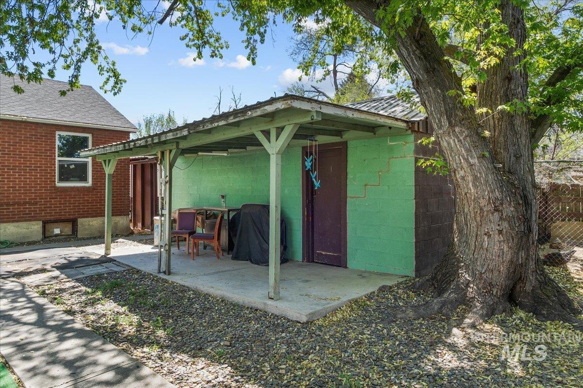 1958 E 1775 S, Gooding, Idaho 83330, 4 Bedrooms, 1 Bathroom, Residential For Sale, Price $279,900,MLS 98985213