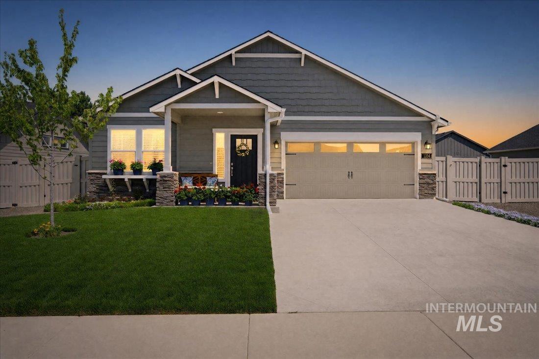 1354 Hayhook St., Middleton, Idaho 83644, 3 Bedrooms, 2 Bathrooms, Residential For Sale, Price $427,000,MLS 98985215