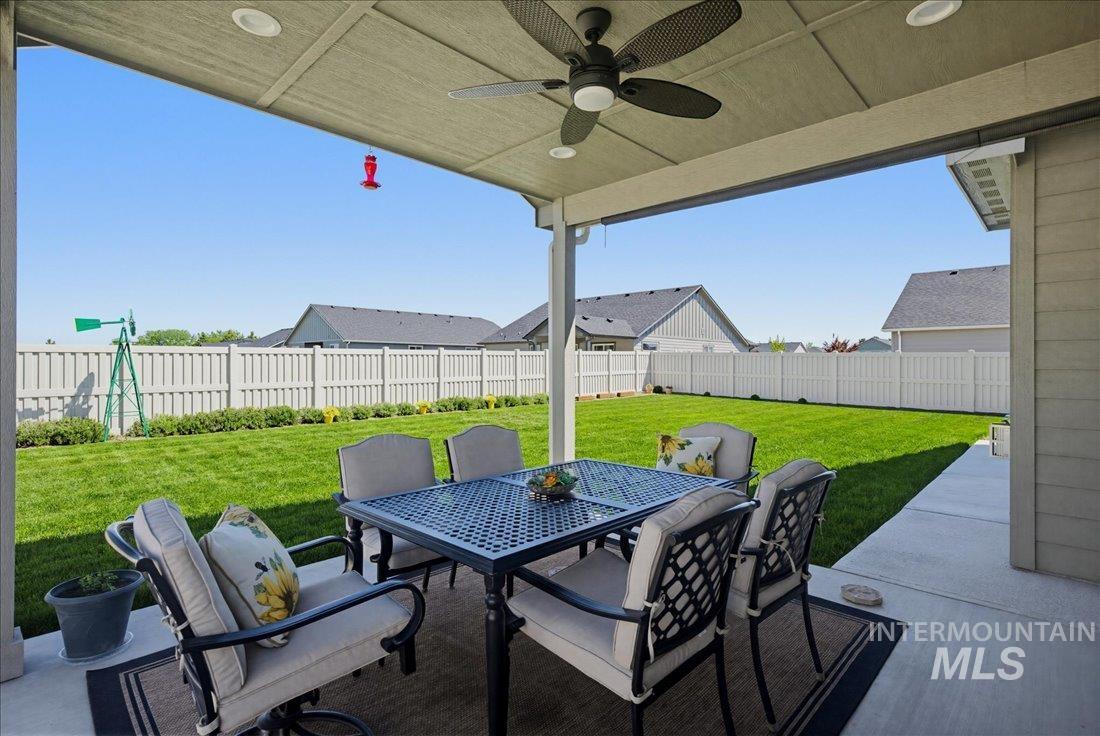 1354 Hayhook St., Middleton, Idaho 83644, 3 Bedrooms, 2 Bathrooms, Residential For Sale, Price $427,000,MLS 98985215