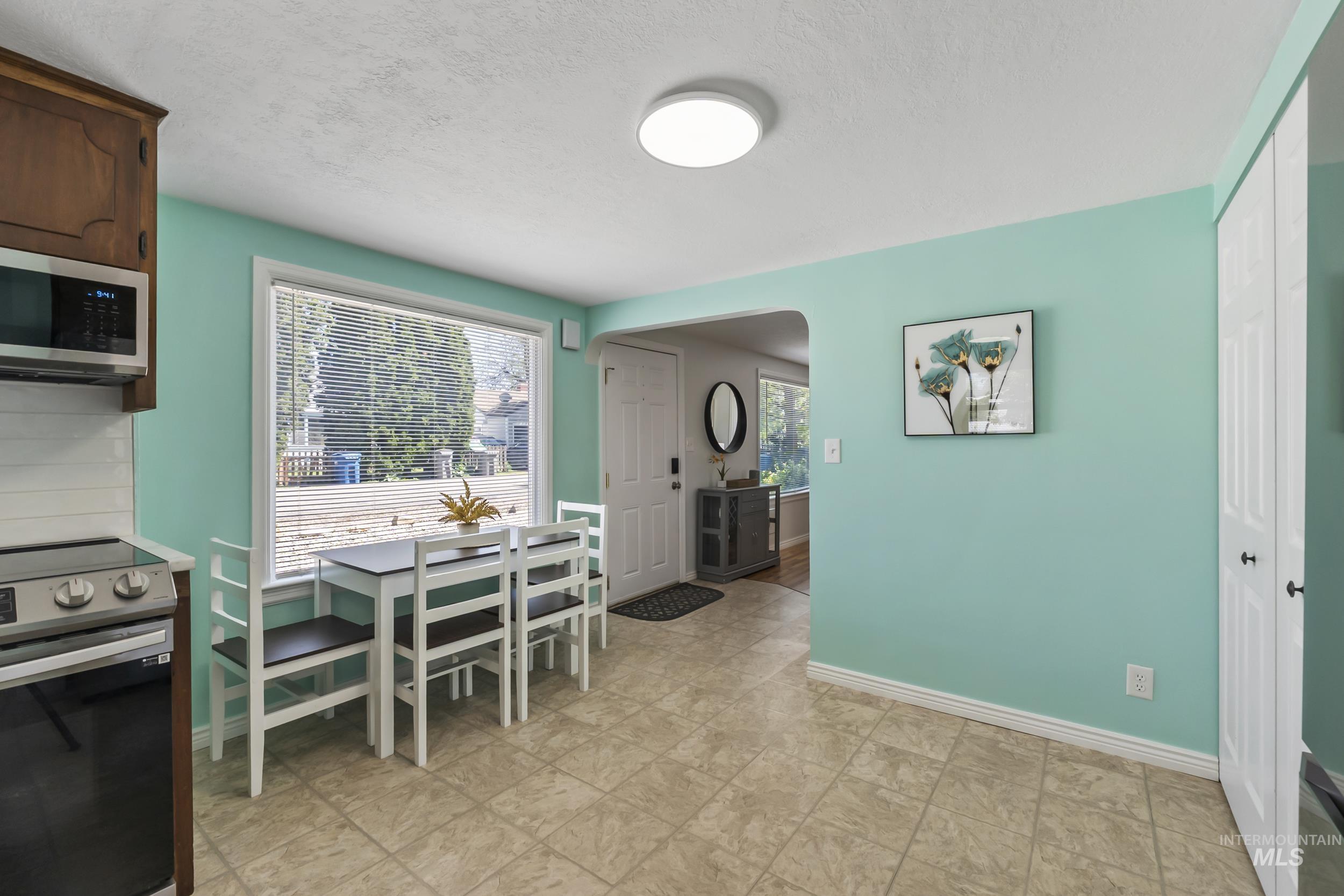 1629 S Shoshone Street, Boise, Idaho 83705, 4 Bedrooms, 3.5 Bathrooms, Residential For Sale, Price $775,000,MLS 98985217