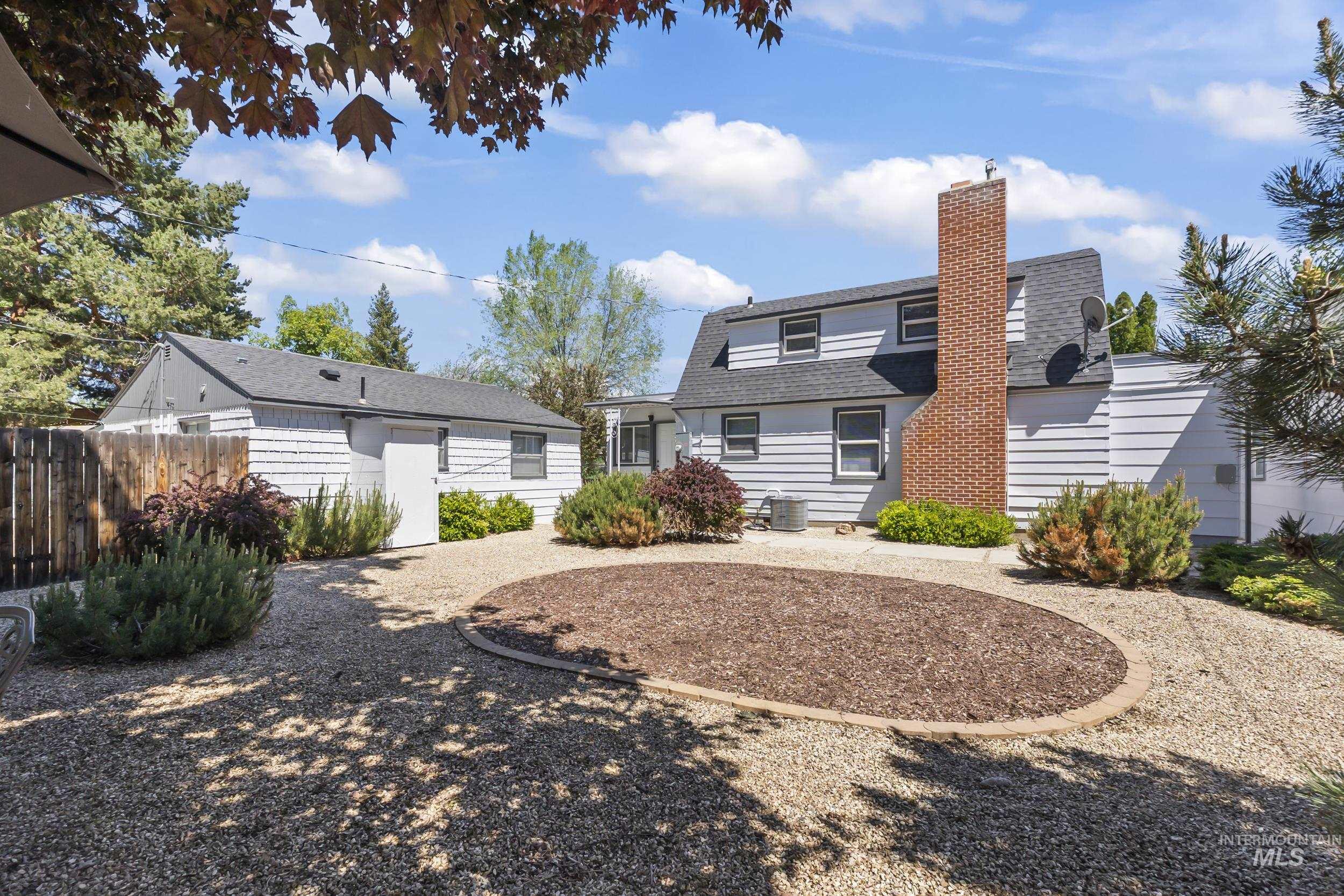 1629 S Shoshone Street, Boise, Idaho 83705, 4 Bedrooms, 3.5 Bathrooms, Residential For Sale, Price $775,000,MLS 98985217