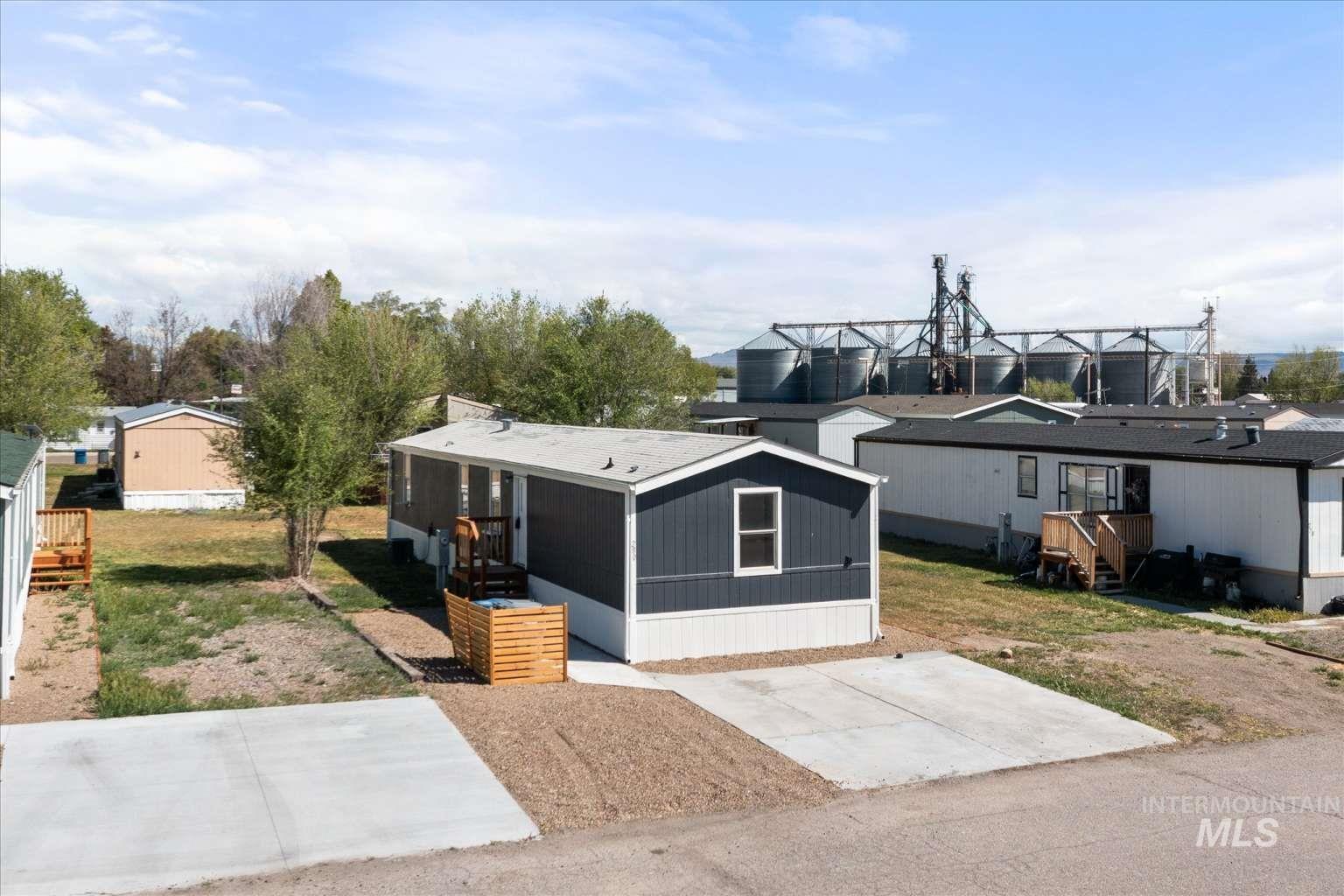 280 Colleen Dr, Mountain Home, Idaho 83647, 3 Bedrooms, 2 Bathrooms, Residential For Sale, Price $60,000,MLS 98985220