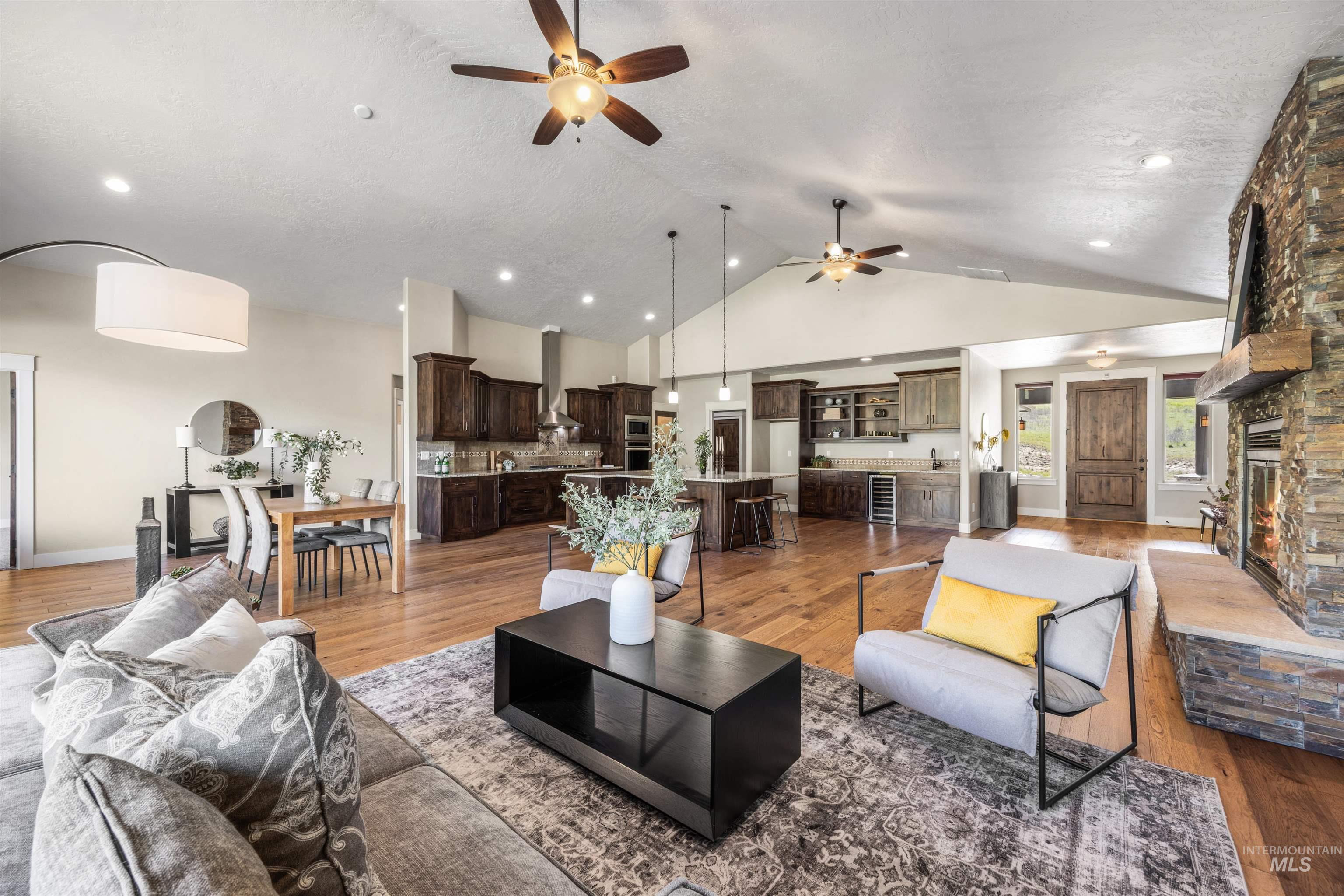 6 Rim Canyon Ln, Boise, Idaho 83716, 3 Bedrooms, 3 Bathrooms, Residential For Sale, Price $975,000,MLS 98985222
