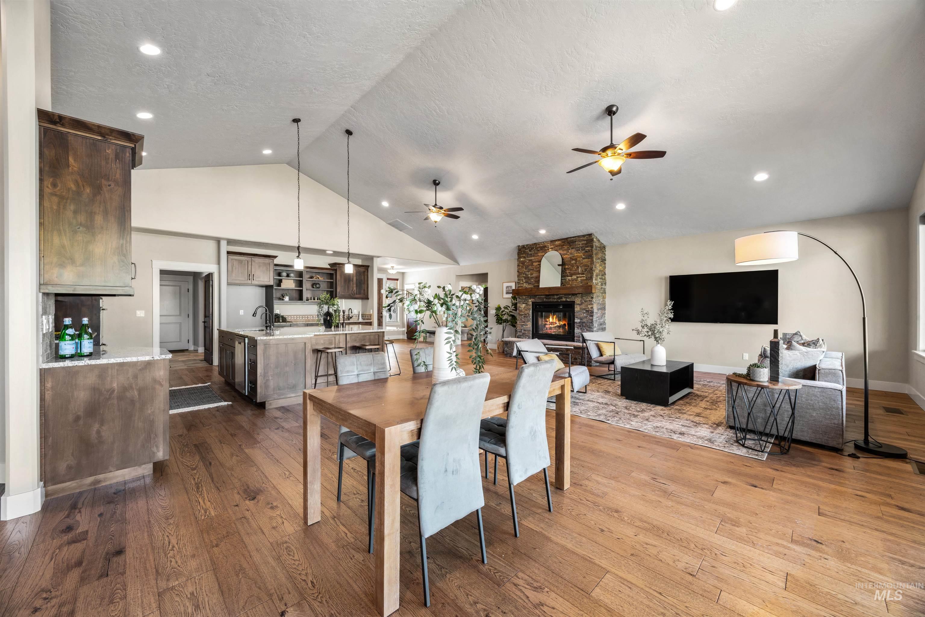 6 Rim Canyon Ln, Boise, Idaho 83716, 3 Bedrooms, 3 Bathrooms, Residential For Sale, Price $975,000,MLS 98985222