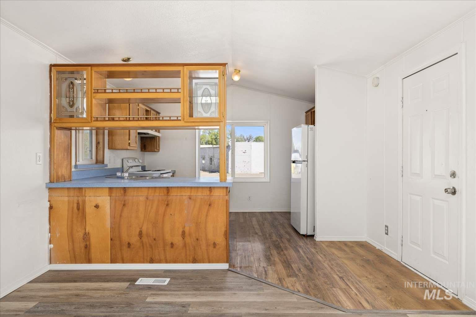 245 W 9Th, Mountain Home, Idaho 83647, 2 Bedrooms, 1 Bathroom, Residential For Sale, Price $48,000,MLS 98985224