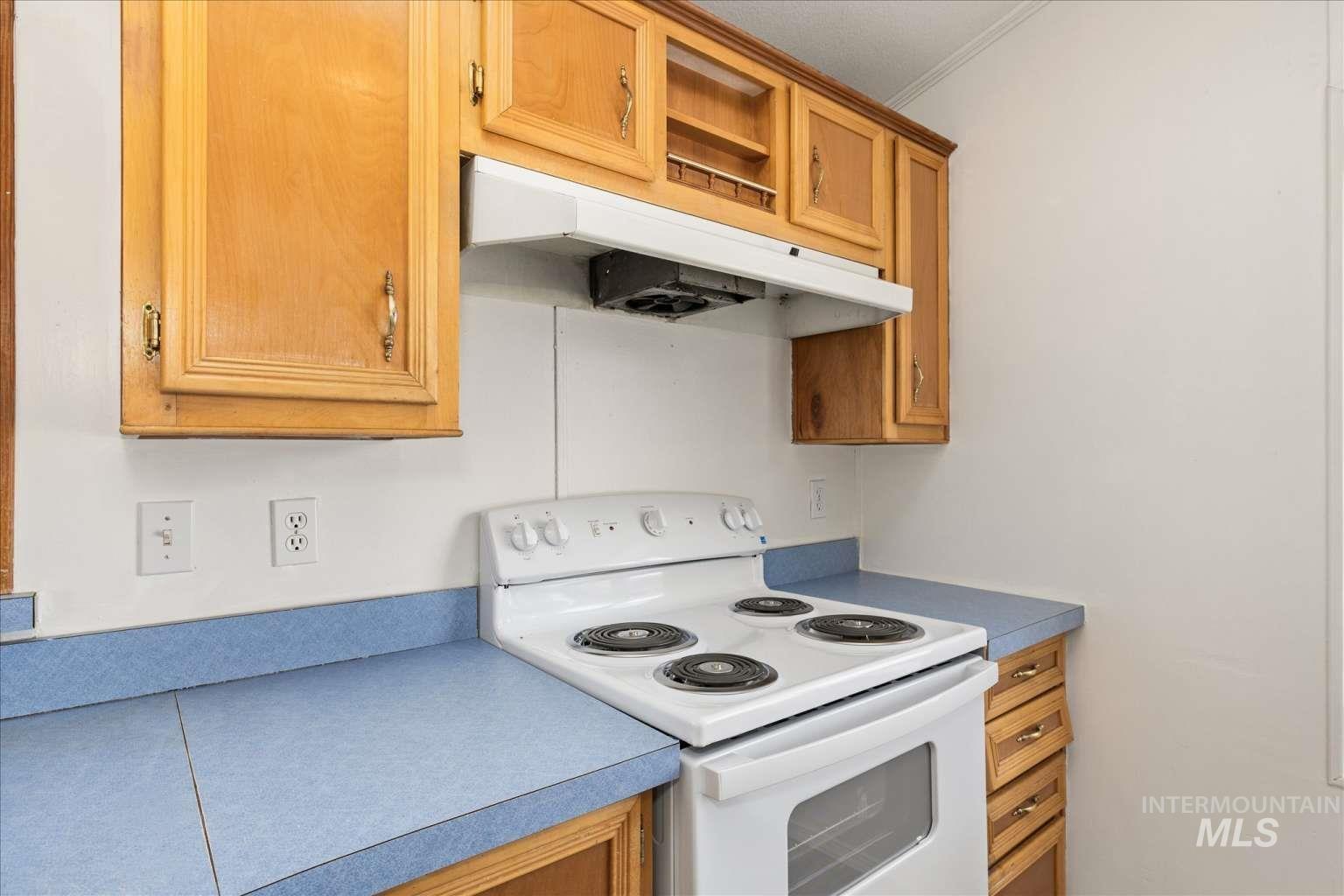 245 W 9Th, Mountain Home, Idaho 83647, 2 Bedrooms, 1 Bathroom, Residential For Sale, Price $48,000,MLS 98985224
