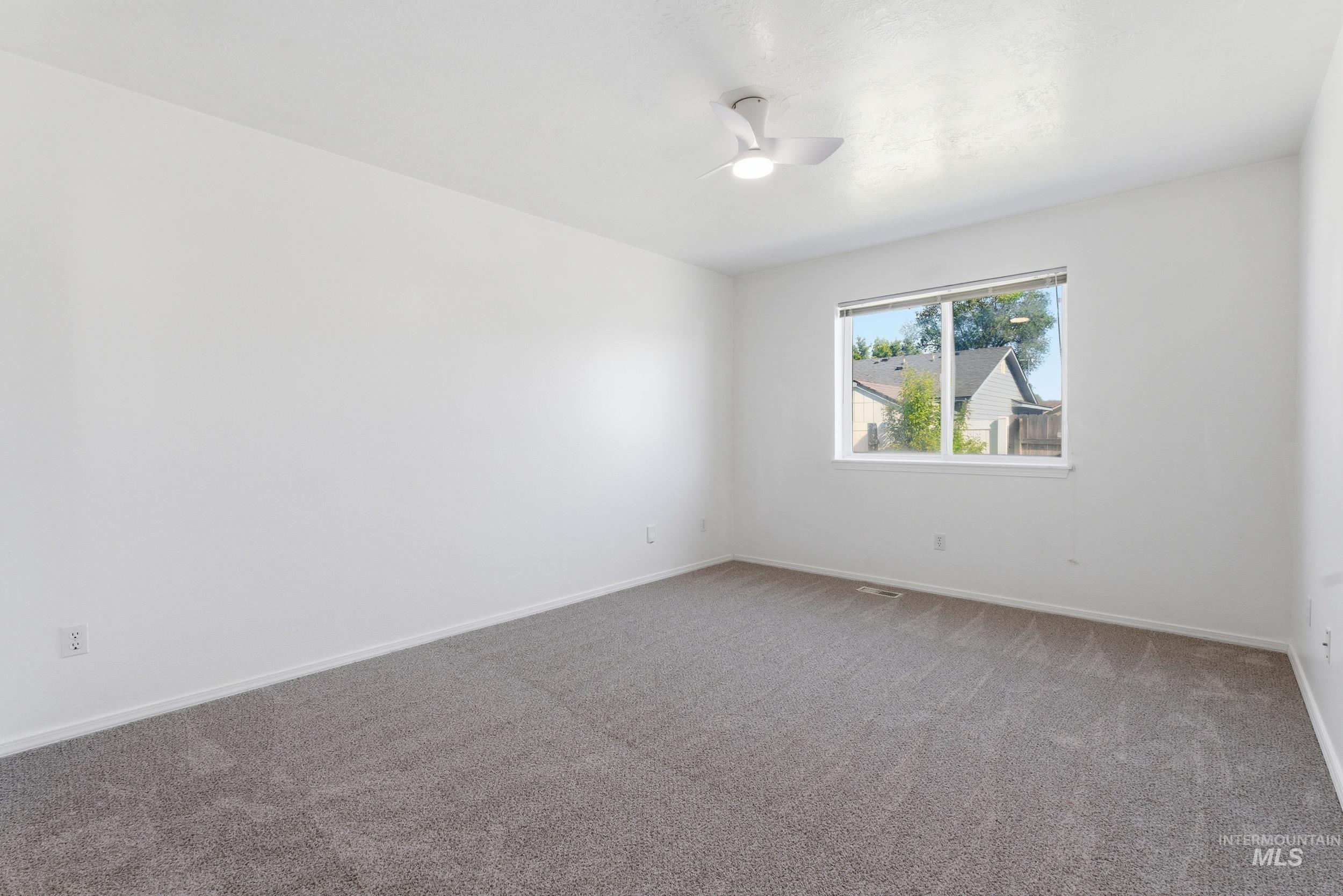 501 Knights Circle, Nampa, Idaho 83687, 3 Bedrooms, 2 Bathrooms, Residential For Sale, Price $380,000, 98985227