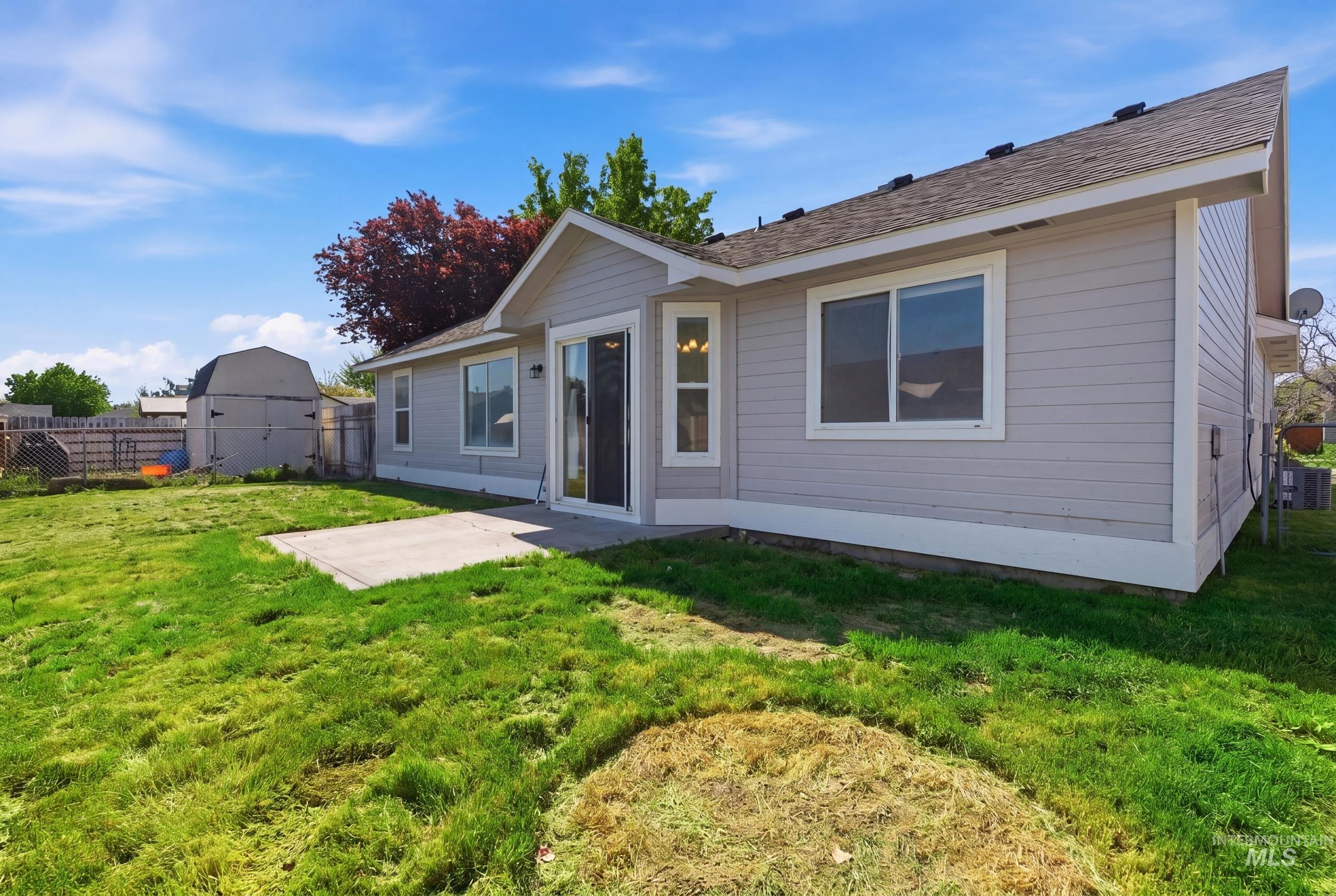 501 Knights Circle, Nampa, Idaho 83687, 3 Bedrooms, 2 Bathrooms, Residential For Sale, Price $380,000, 98985227