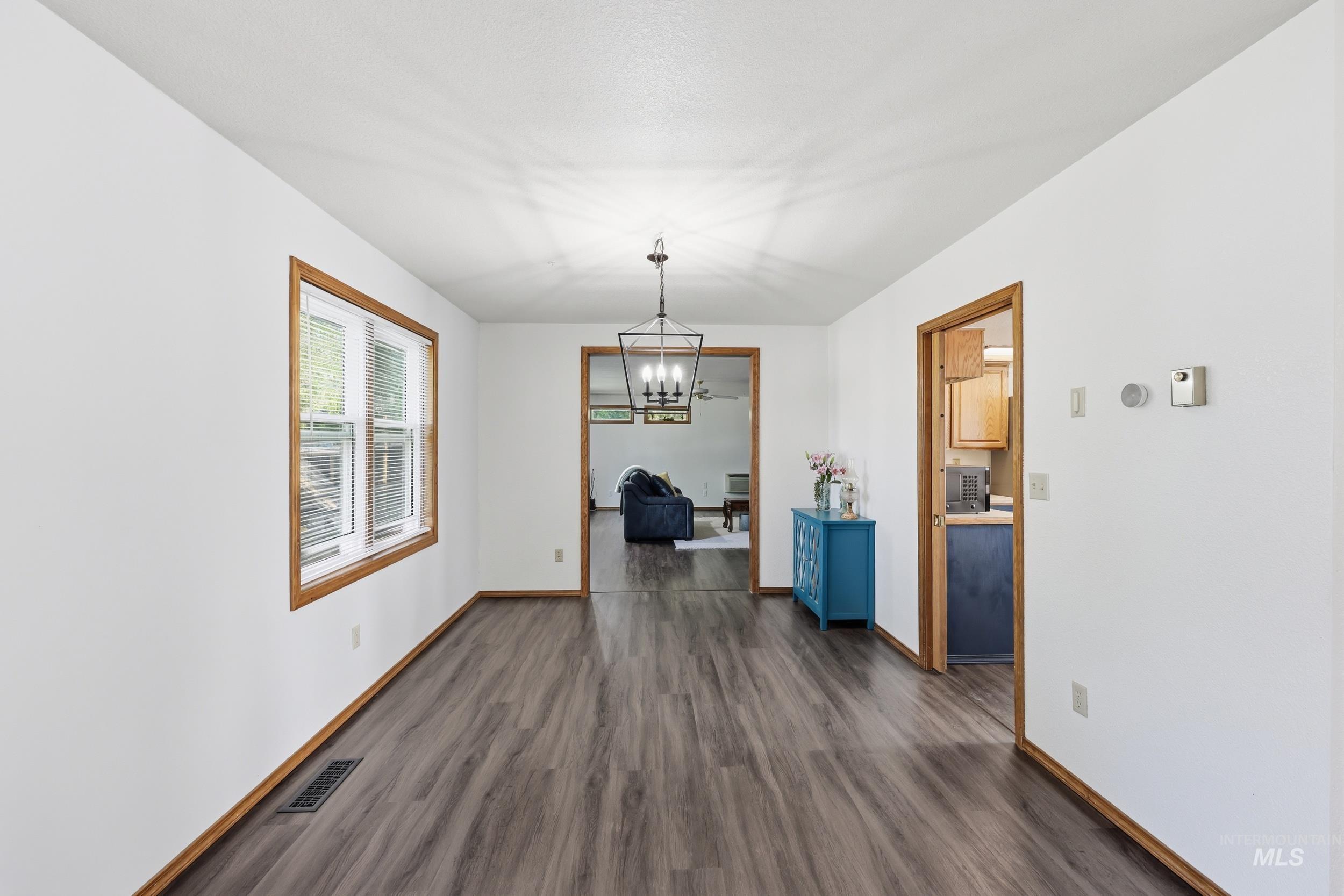 1825 N 6th E, Mountain Home, Idaho 83647, 3 Bedrooms, 2 Bathrooms, Residential For Sale, Price $400,000, 98985230