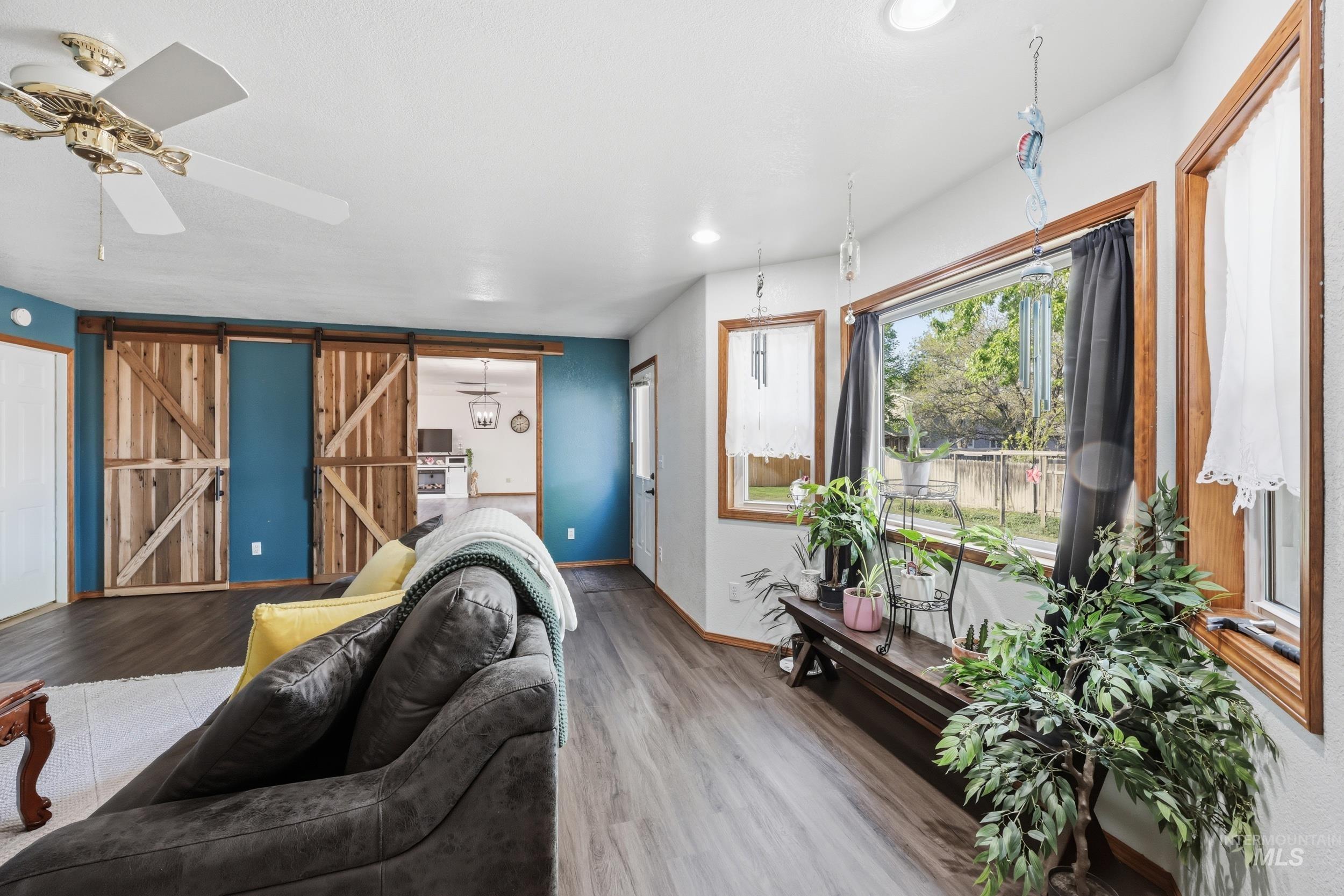 1825 N 6th E, Mountain Home, Idaho 83647, 3 Bedrooms, 2 Bathrooms, Residential For Sale, Price $400,000, 98985230