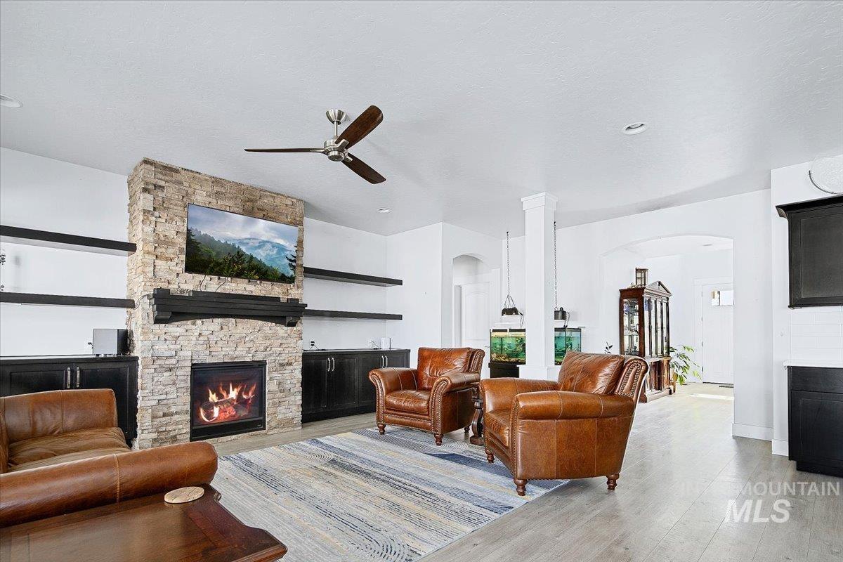 4648 W San Salvo Dr., Meridian, Idaho 83646, 4 Bedrooms, 3.5 Bathrooms, Residential For Sale, Price $939,900, 98985235