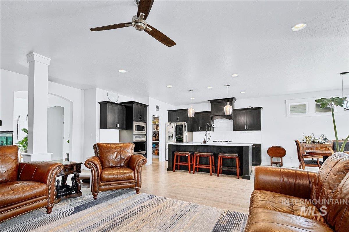 4648 W San Salvo Dr., Meridian, Idaho 83646, 4 Bedrooms, 3.5 Bathrooms, Residential For Sale, Price $939,900, 98985235