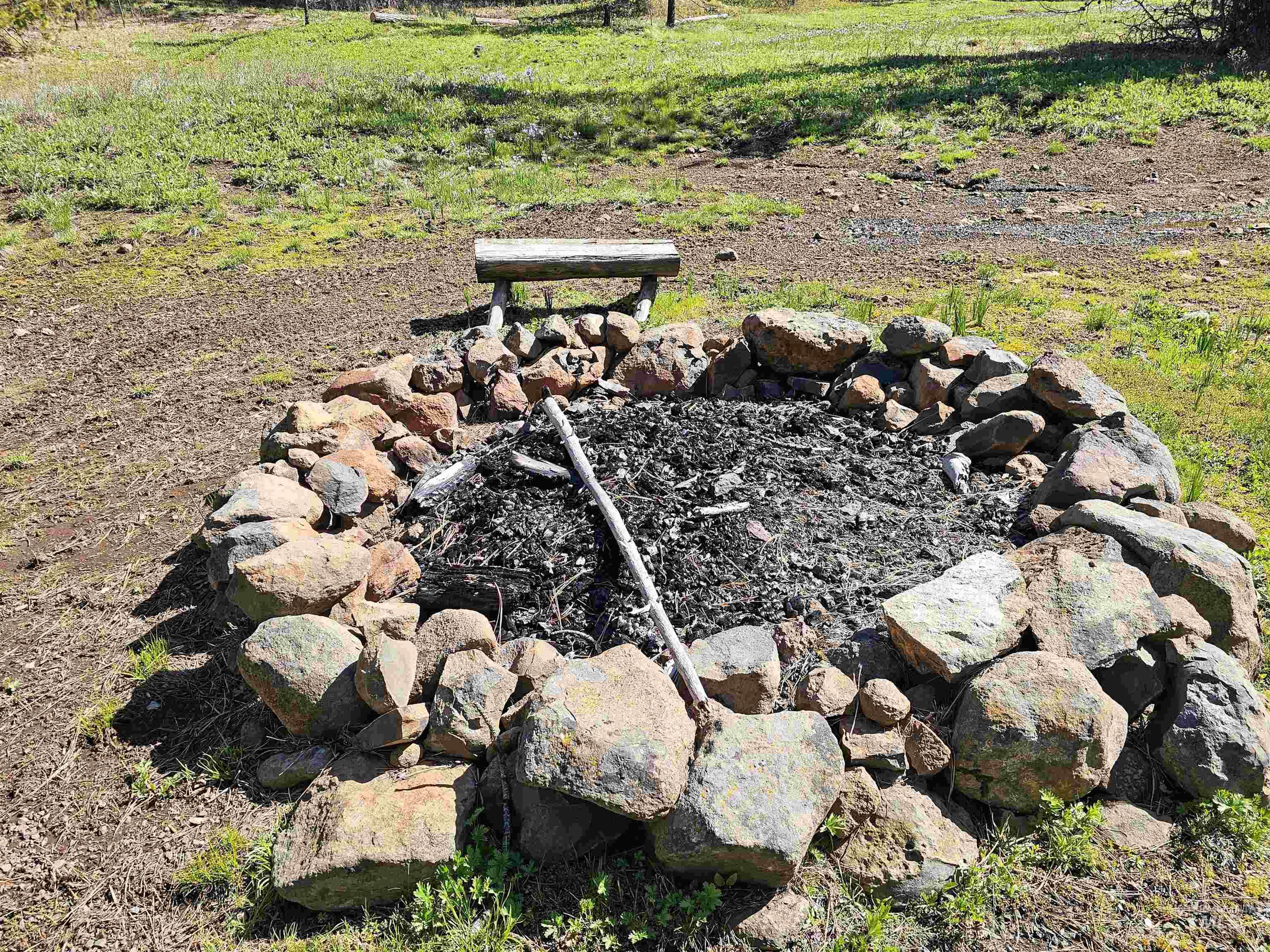22584 Meadows Lane, Winchester, Idaho 83555, 3 Bedrooms, 1 Bathroom, Residential For Sale, Price $285,000,MLS 98985238