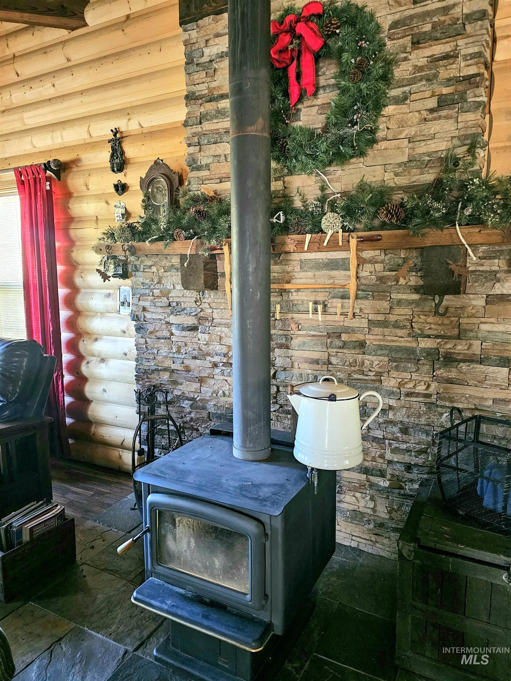 22584 Meadows Lane, Winchester, Idaho 83555, 3 Bedrooms, 1 Bathroom, Residential For Sale, Price $285,000,MLS 98985238
