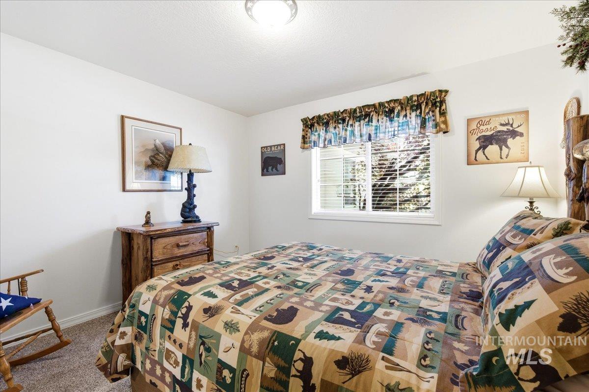 9547 W Golden View Dr, Star, Idaho 83669, 4 Bedrooms, 2.5 Bathrooms, Residential For Sale, Price $999,900,MLS 98985242