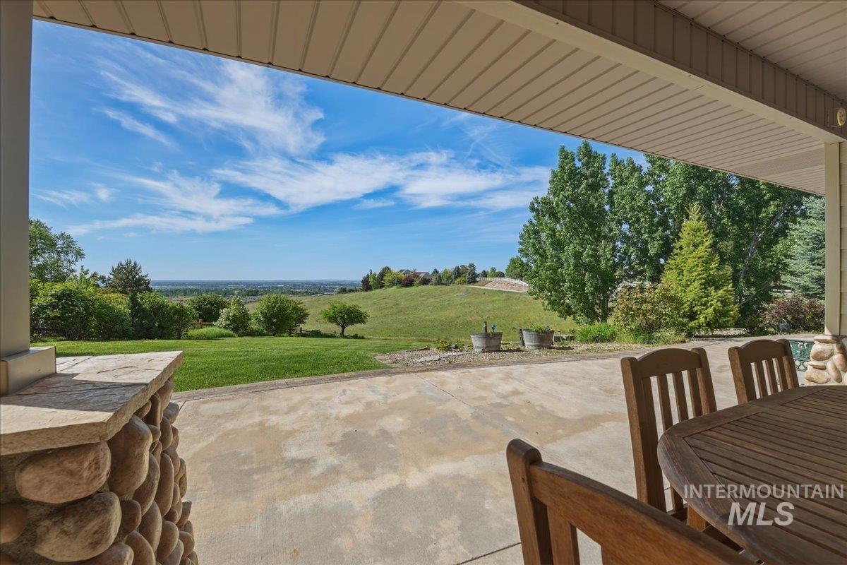 9547 W Golden View Dr, Star, Idaho 83669, 4 Bedrooms, 2.5 Bathrooms, Residential For Sale, Price $999,900, 98985242