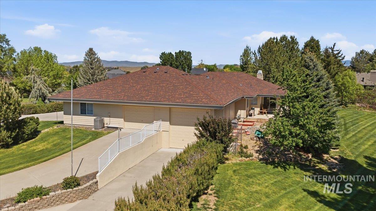 9547 W Golden View Dr, Star, Idaho 83669, 4 Bedrooms, 2.5 Bathrooms, Residential For Sale, Price $999,900, 98985242