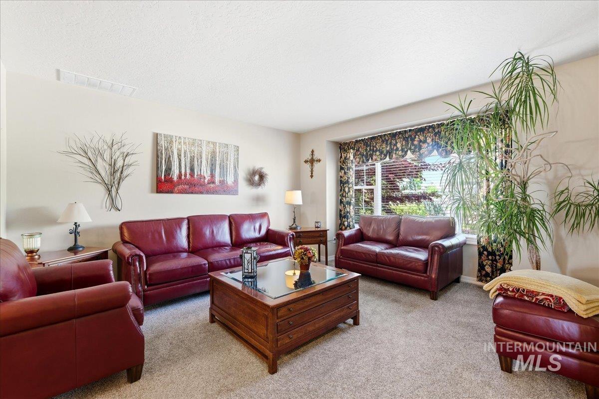 9547 W Golden View Dr, Star, Idaho 83669, 4 Bedrooms, 2.5 Bathrooms, Residential For Sale, Price $999,900,MLS 98985242