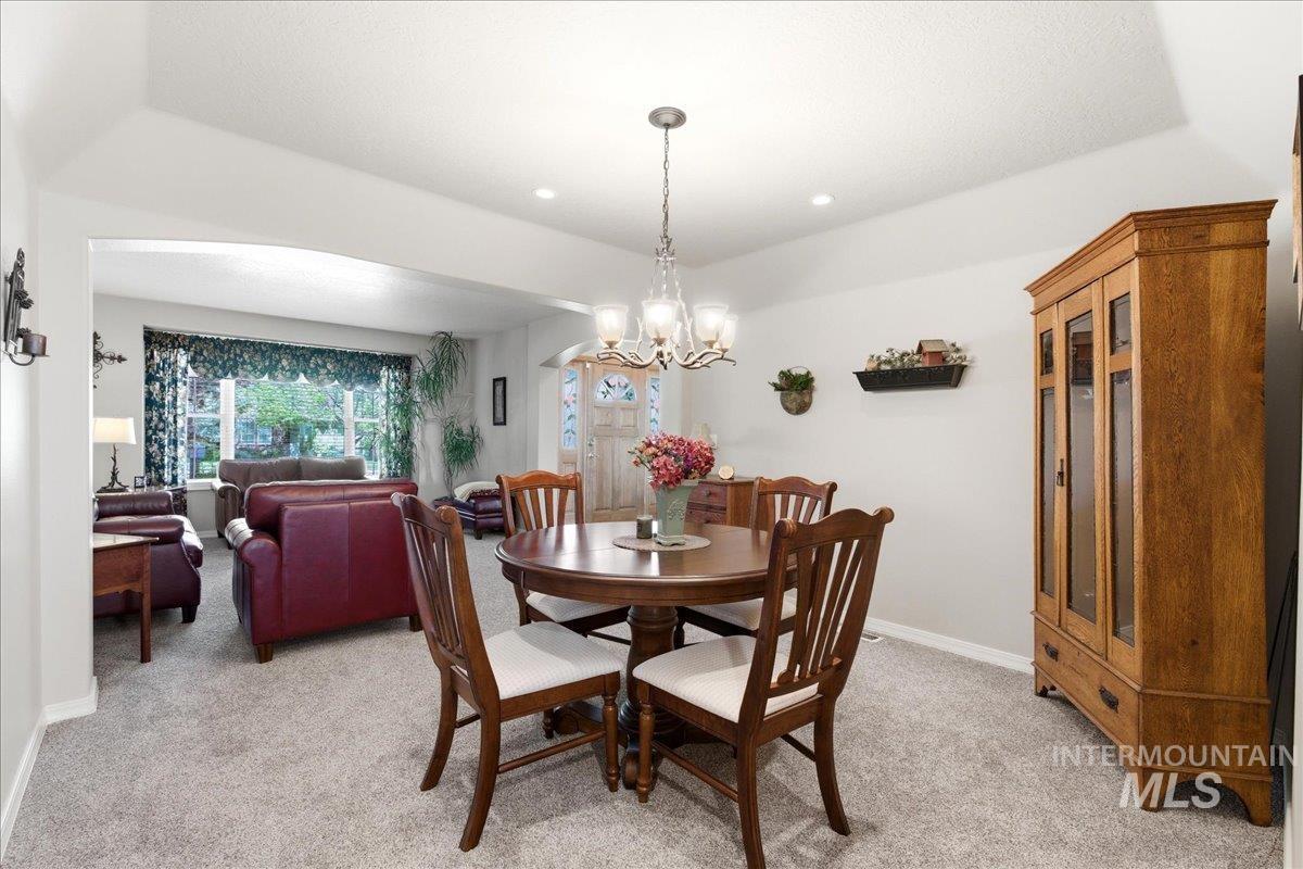 9547 W Golden View Dr, Star, Idaho 83669, 4 Bedrooms, 2.5 Bathrooms, Residential For Sale, Price $999,900,MLS 98985242