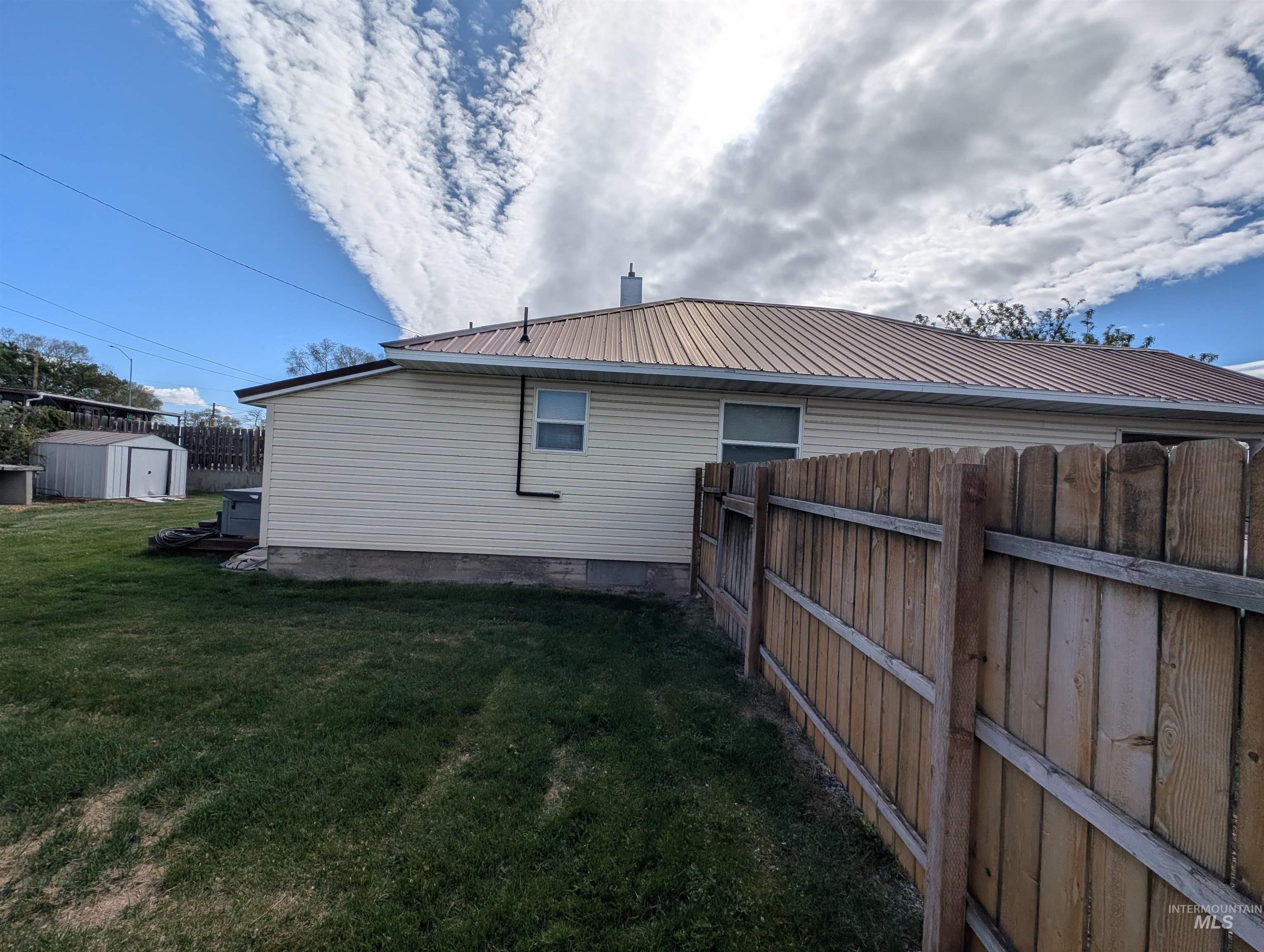 920 2nd Ave W, Twin Falls, Idaho 83301, 3 Bedrooms, 1 Bathroom, Residential For Sale, Price $329,900,MLS 98985243