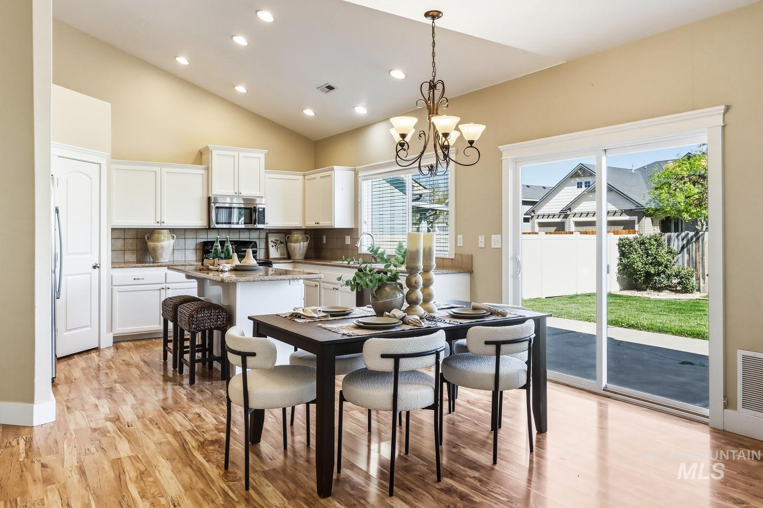 3078 E Shadowview, Eagle, Idaho 83616, 4 Bedrooms, 2.5 Bathrooms, Residential For Sale, Price $649,900, 98985244