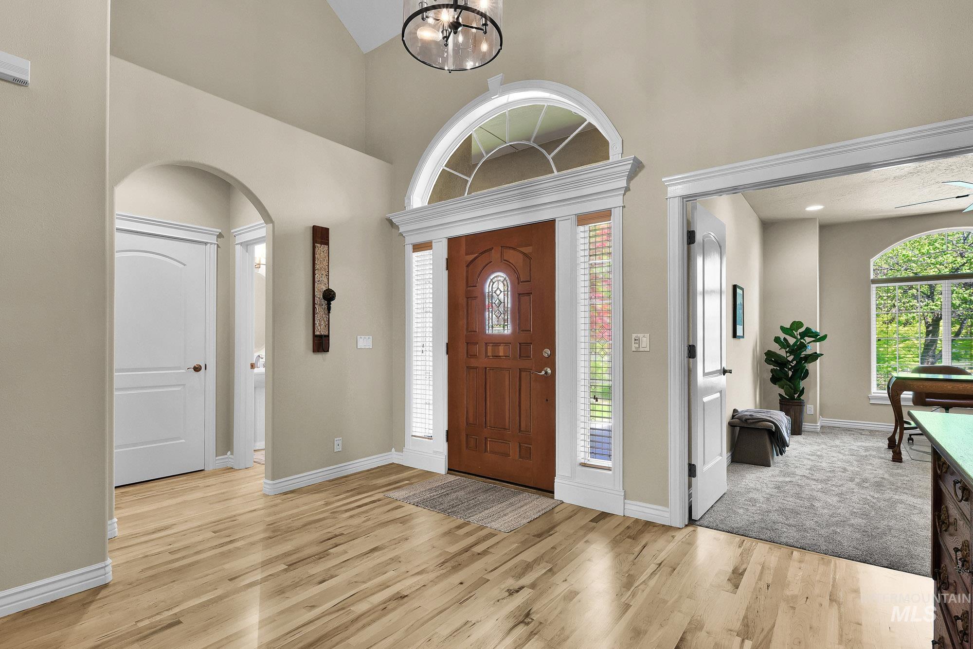 5065 N Golden View Ct, Star, Idaho 83669, 4 Bedrooms, 2.5 Bathrooms, Residential For Sale, Price $1,125,000,MLS 98985245
