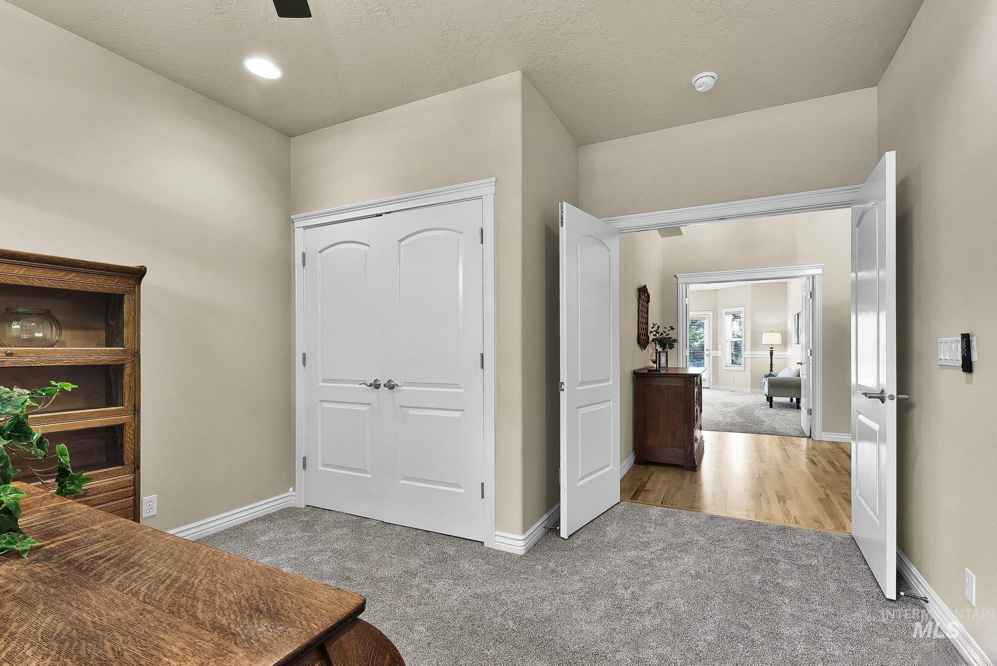 5065 N Golden View Ct, Star, Idaho 83669, 4 Bedrooms, 2.5 Bathrooms, Residential For Sale, Price $1,125,000,MLS 98985245