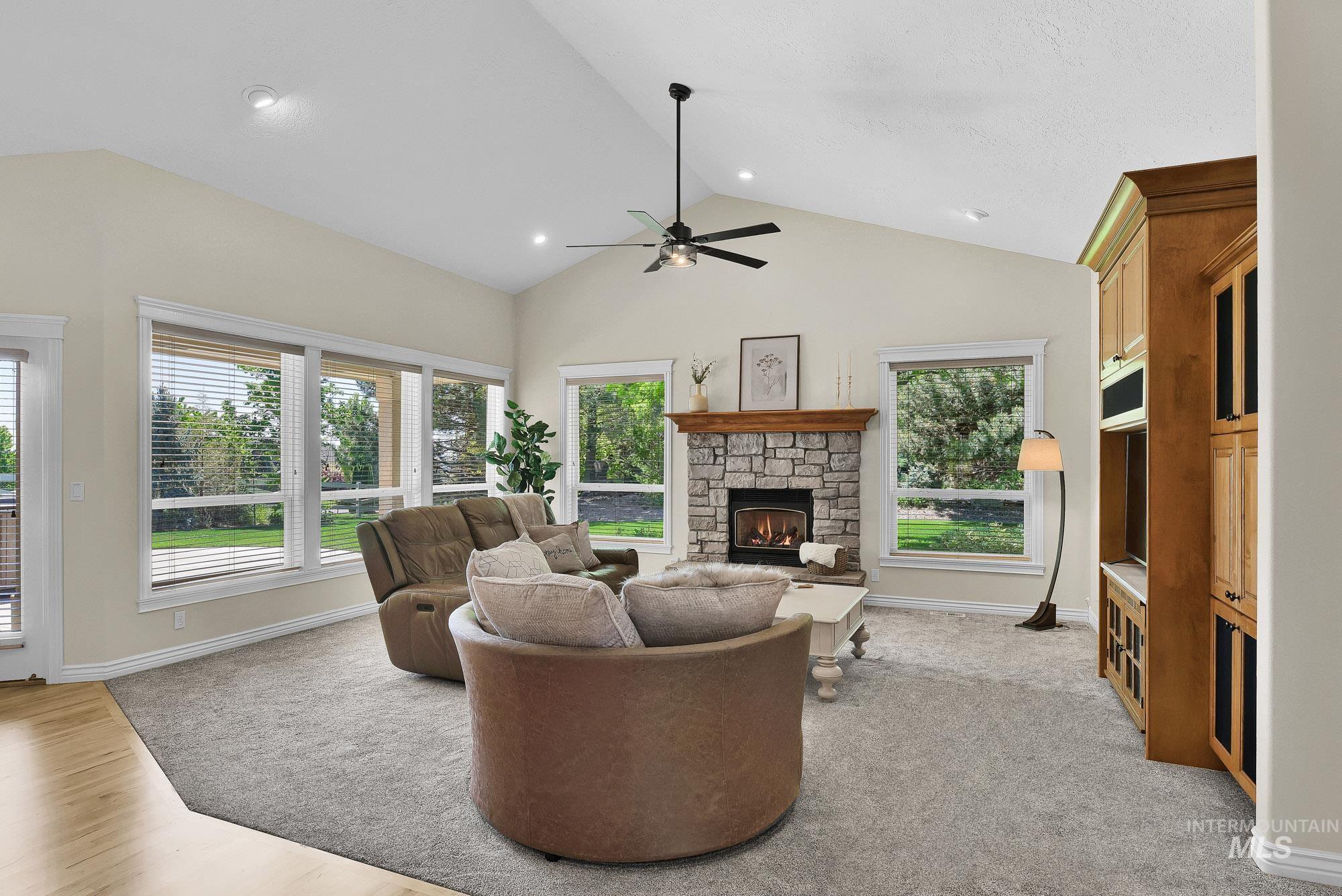 5065 N Golden View Ct, Star, Idaho 83669, 4 Bedrooms, 2.5 Bathrooms, Residential For Sale, Price $1,125,000,MLS 98985245