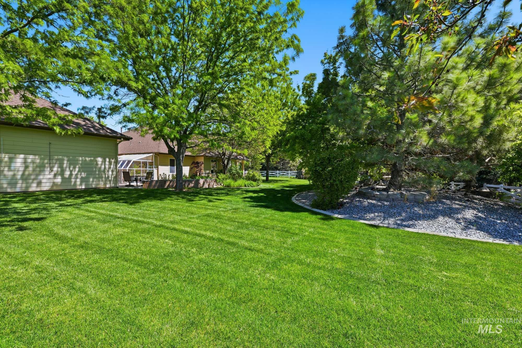 5065 N Golden View Ct, Star, Idaho 83669, 4 Bedrooms, 2.5 Bathrooms, Residential For Sale, Price $1,125,000,MLS 98985245