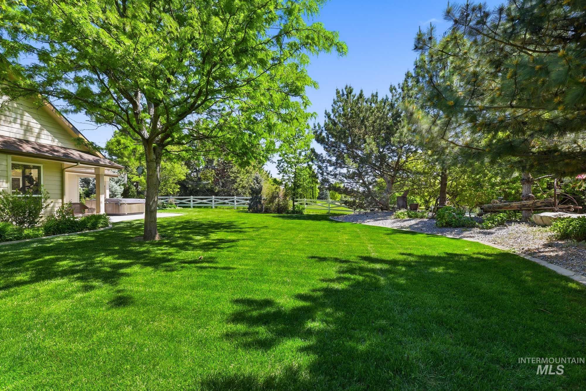 5065 N Golden View Ct, Star, Idaho 83669, 4 Bedrooms, 2.5 Bathrooms, Residential For Sale, Price $1,125,000,MLS 98985245