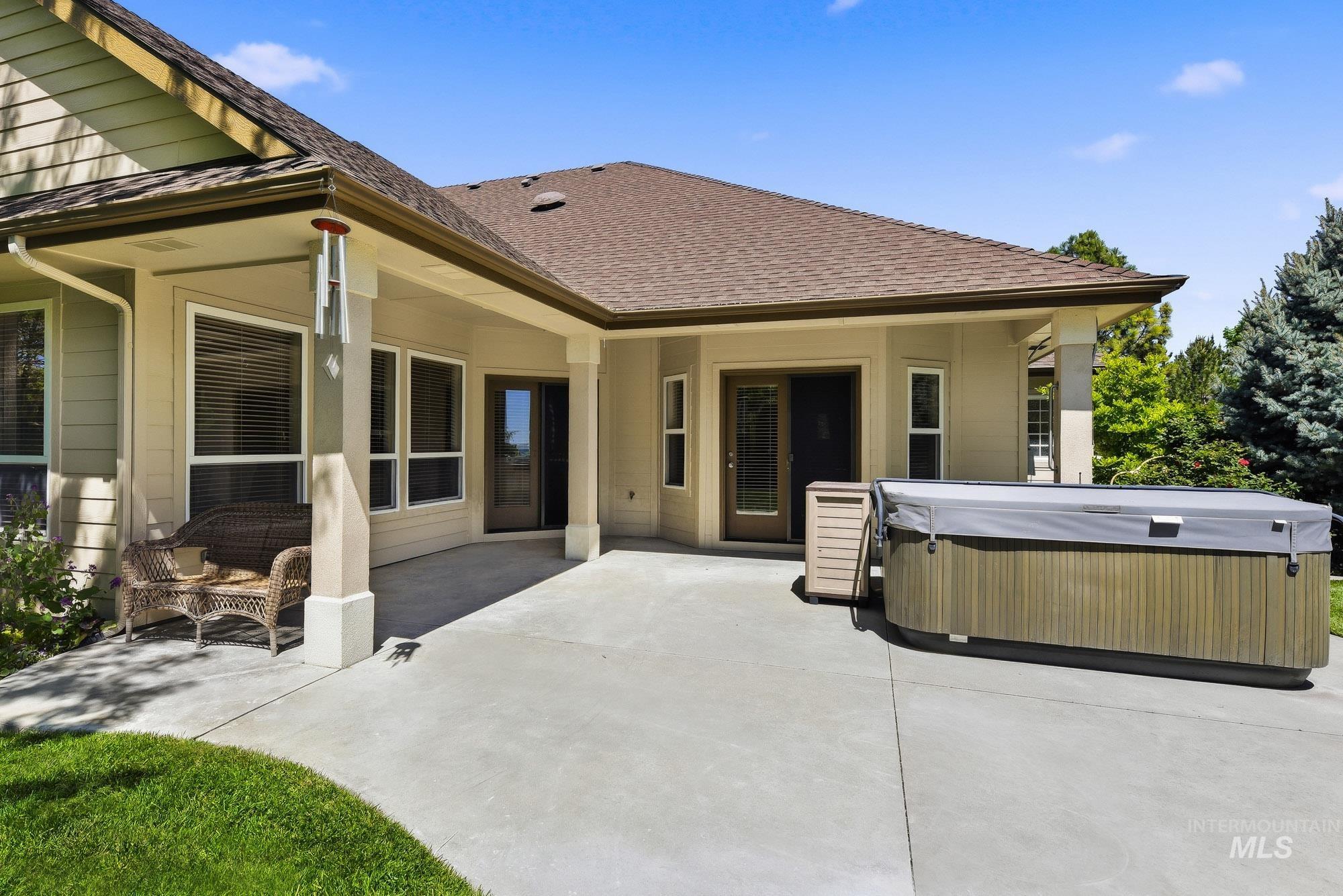 5065 N Golden View Ct, Star, Idaho 83669, 4 Bedrooms, 2.5 Bathrooms, Residential For Sale, Price $1,125,000,MLS 98985245