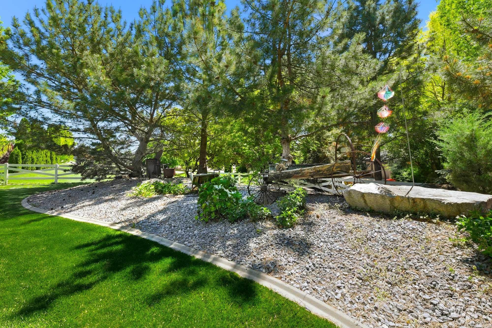 5065 N Golden View Ct, Star, Idaho 83669, 4 Bedrooms, 2.5 Bathrooms, Residential For Sale, Price $1,125,000,MLS 98985245