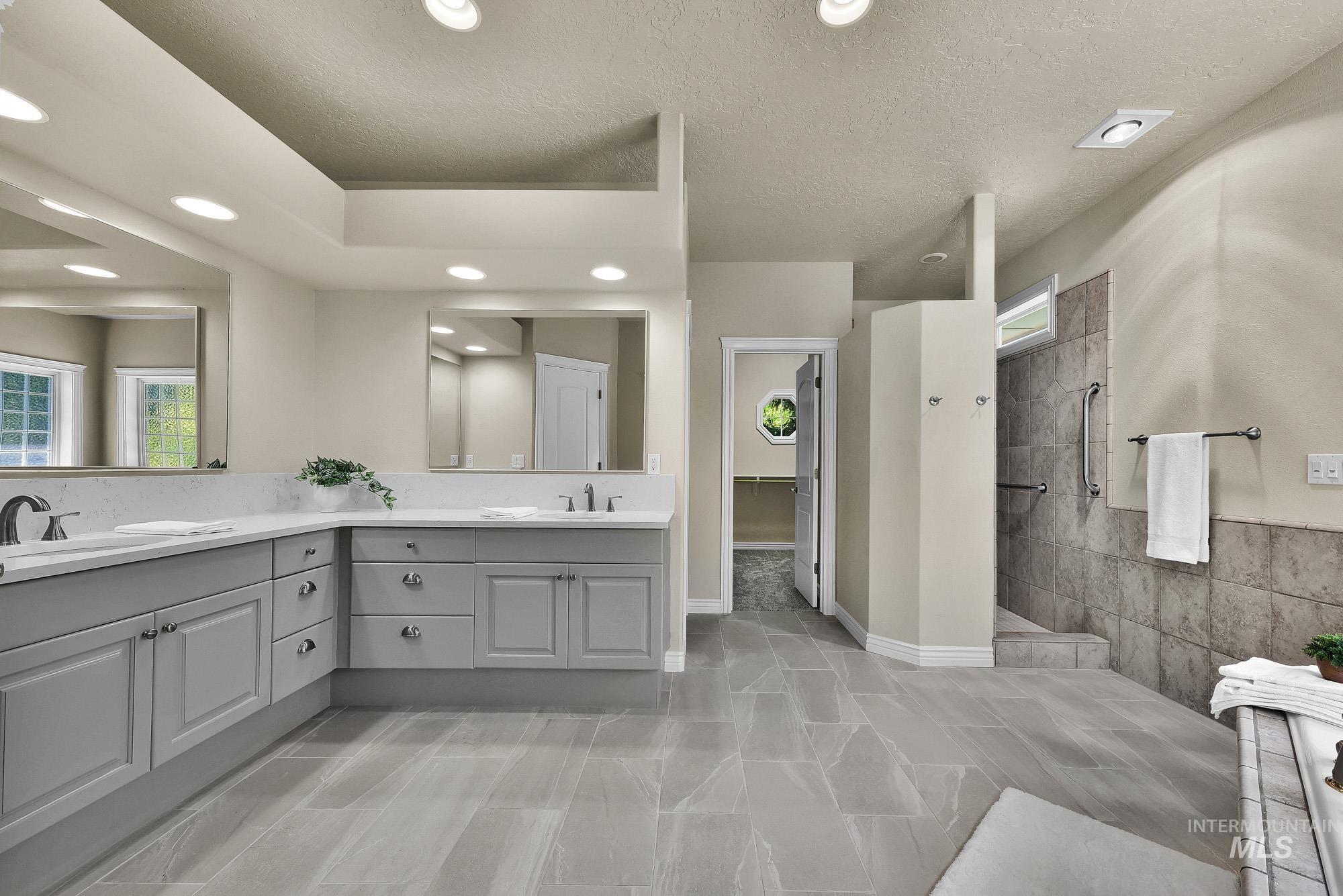 5065 N Golden View Ct, Star, Idaho 83669, 4 Bedrooms, 2.5 Bathrooms, Residential For Sale, Price $1,125,000,MLS 98985245