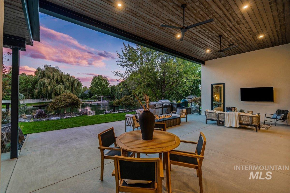 1110 N Arrano Farms Ln, Eagle, Idaho 83616, 3 Bedrooms, 3.5 Bathrooms, Residential For Sale, Price $2,745,000,MLS 98985246