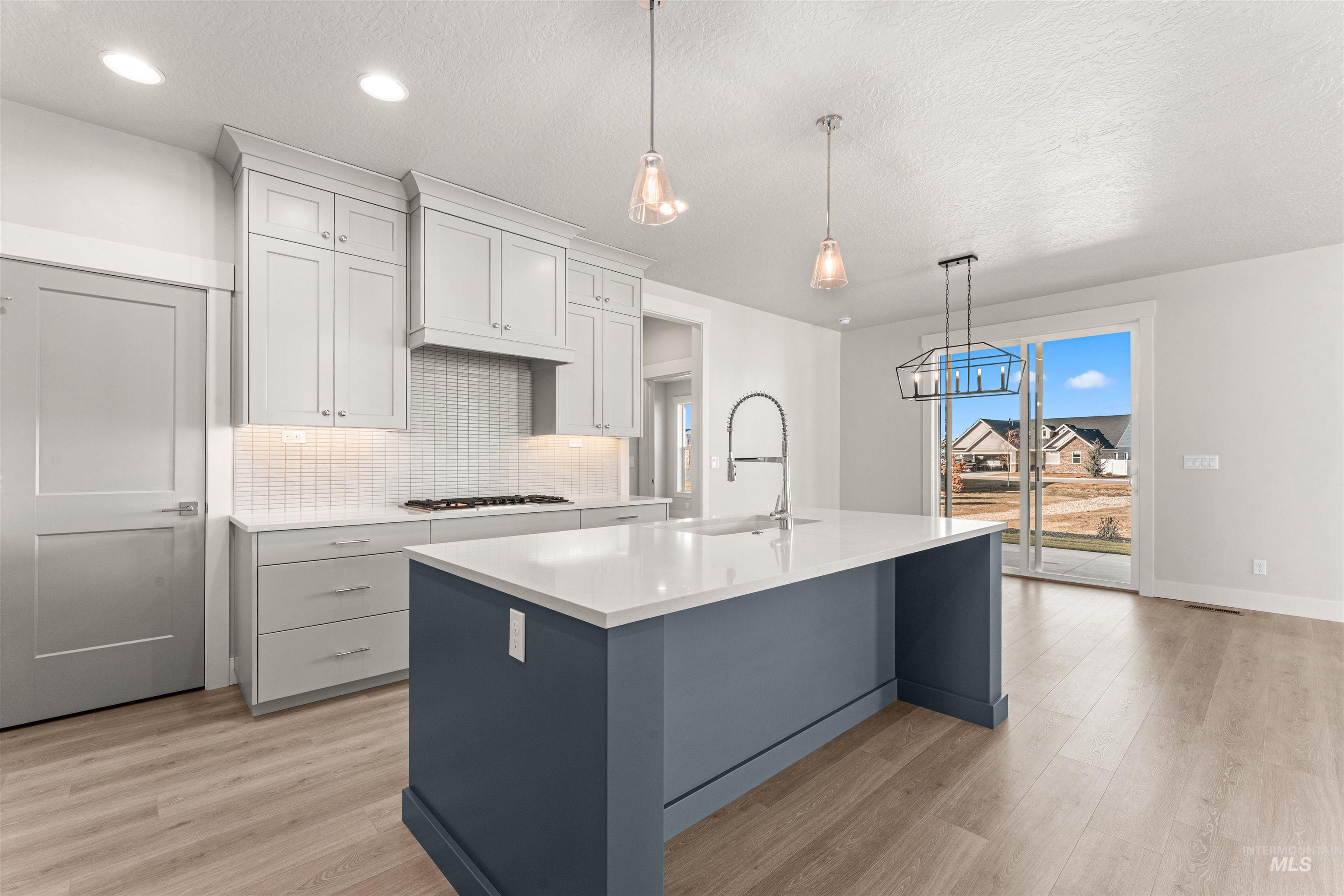 8055 Tandy Cove St., Middleton, Idaho 83644, 3 Bedrooms, 2 Bathrooms, Residential For Sale, Price $599,900, 98985247