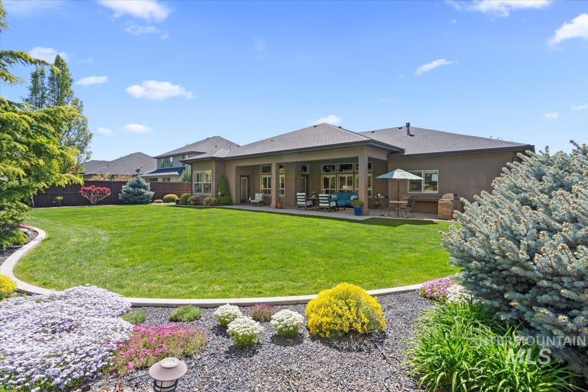 6726 N Fairborn Ave, Meridian, Idaho 83646, 4 Bedrooms, 3.5 Bathrooms, Residential For Sale, Price $1,150,000,MLS 98985253