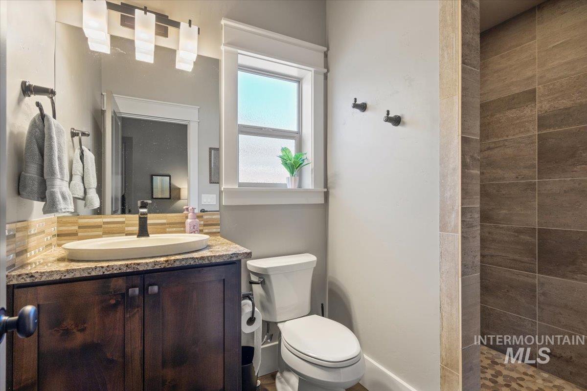 6726 N Fairborn Ave, Meridian, Idaho 83646, 4 Bedrooms, 3.5 Bathrooms, Residential For Sale, Price $1,150,000,MLS 98985253
