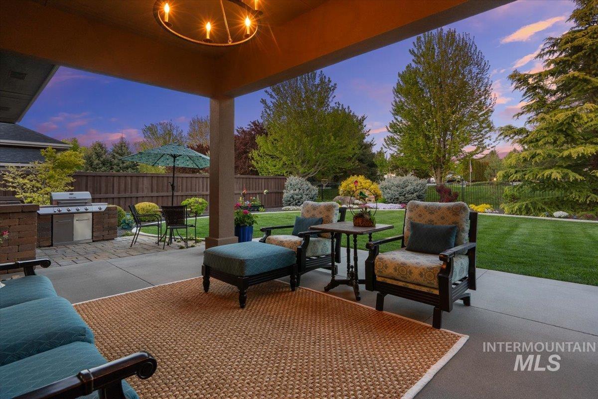6726 N Fairborn Ave, Meridian, Idaho 83646, 4 Bedrooms, 3.5 Bathrooms, Residential For Sale, Price $1,150,000,MLS 98985253