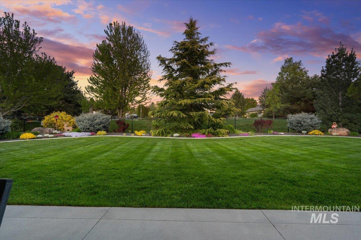 6726 N Fairborn Ave, Meridian, Idaho 83646, 4 Bedrooms, 3.5 Bathrooms, Residential For Sale, Price $1,150,000,MLS 98985253