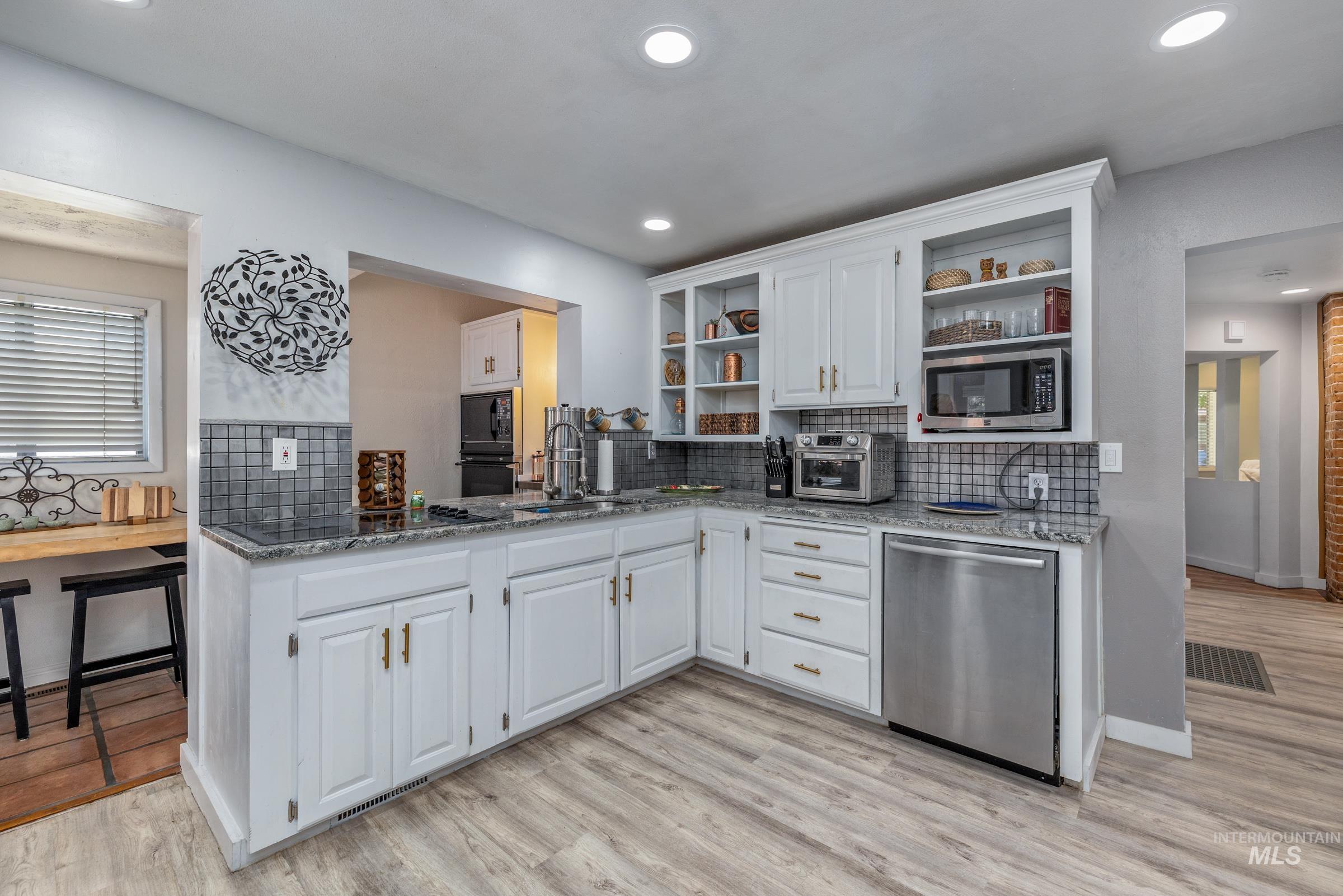 1101 N 8th Street, Boise, Idaho 83702, 4 Bedrooms, 2.5 Bathrooms, Residential For Sale, Price $1,185,000,MLS 98985255