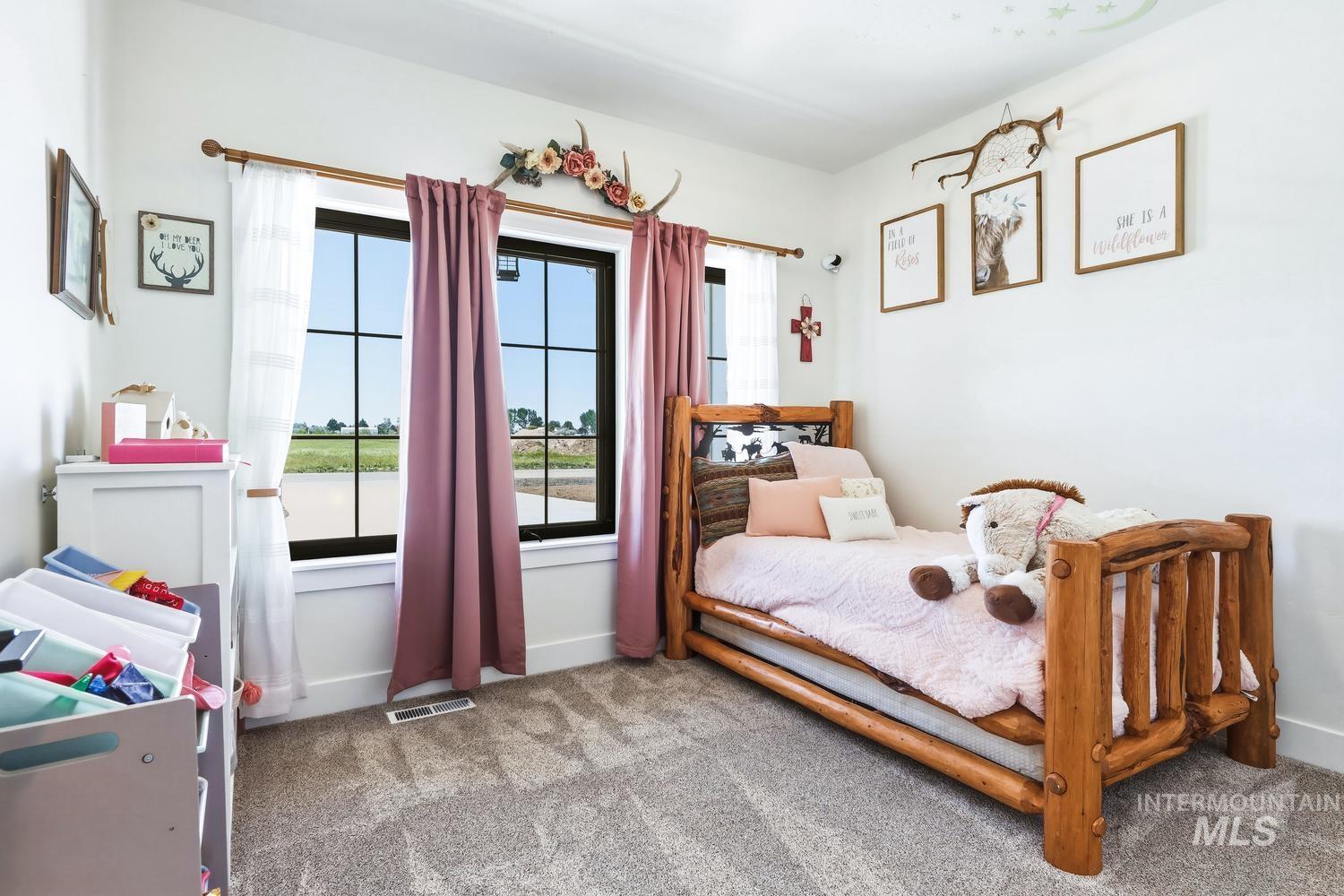 18658 Tranquil Pl, Caldwell, Idaho 83607-5523, 4 Bedrooms, 2.5 Bathrooms, Residential For Sale, Price $999,900,MLS 98985261