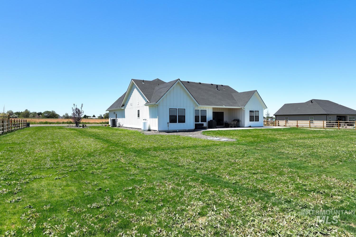 18658 Tranquil Pl, Caldwell, Idaho 83607-5523, 4 Bedrooms, 2.5 Bathrooms, Residential For Sale, Price $984,900, 98985261