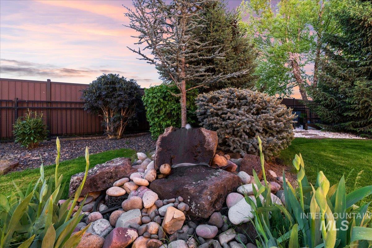 1894 N Valle Bello Way, Eagle, Idaho 83616, 4 Bedrooms, 3.5 Bathrooms, Residential For Sale, Price $1,324,900, 98985262