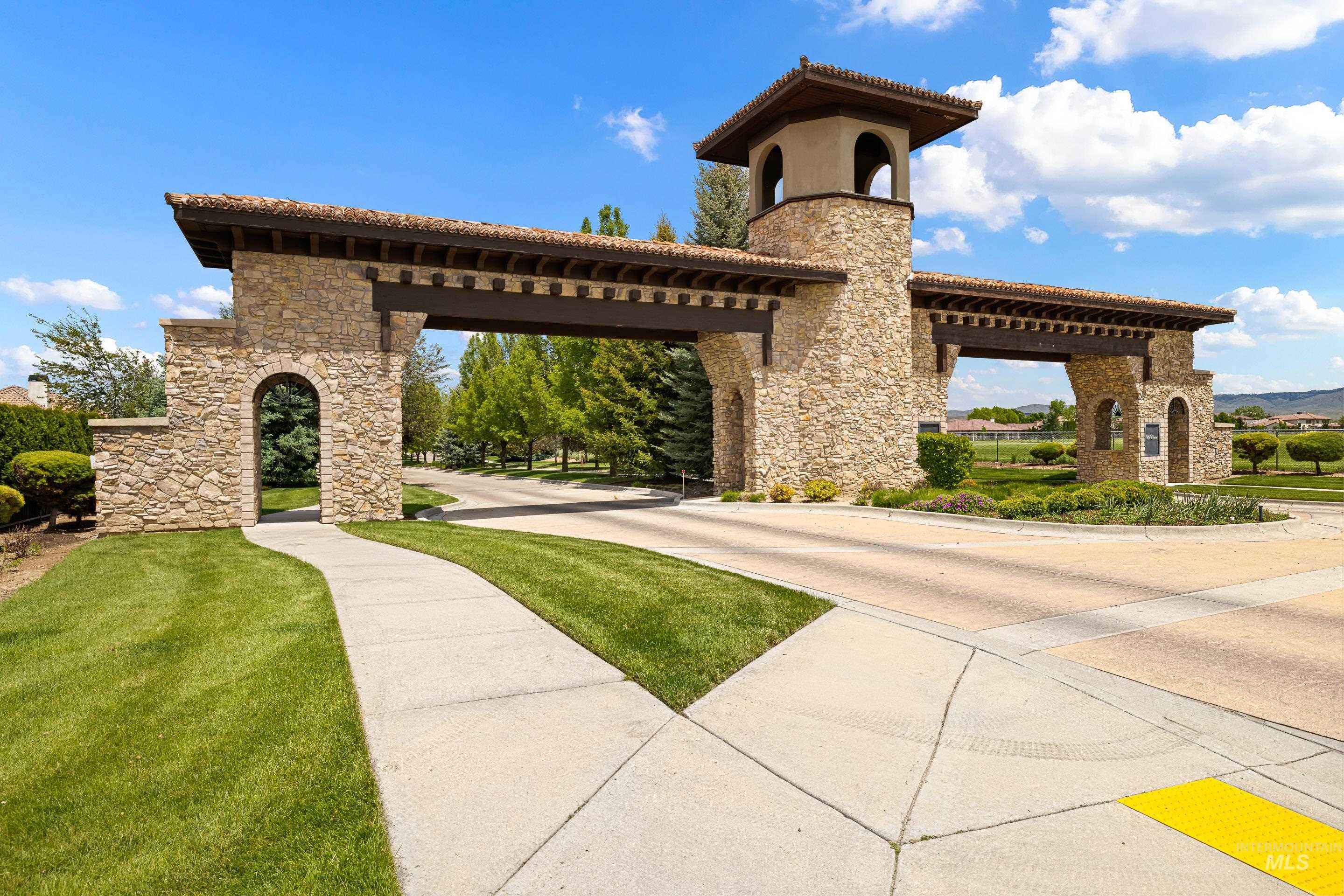 1894 N Valle Bello Way, Eagle, Idaho 83616, 4 Bedrooms, 3.5 Bathrooms, Residential For Sale, Price $1,324,900,MLS 98985262