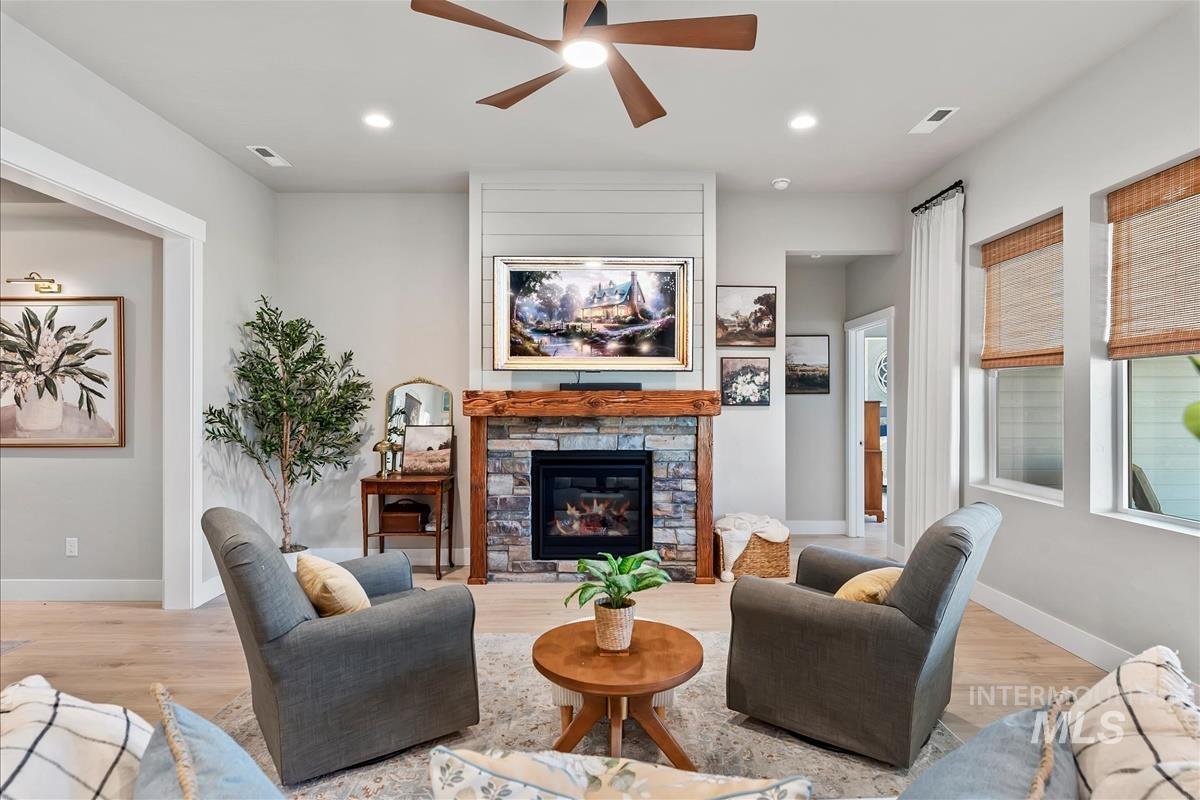 6179 W Ladle Rapids St, Meridian, Idaho 83646, 3 Bedrooms, 2.5 Bathrooms, Residential For Sale, Price $659,990, 98985265