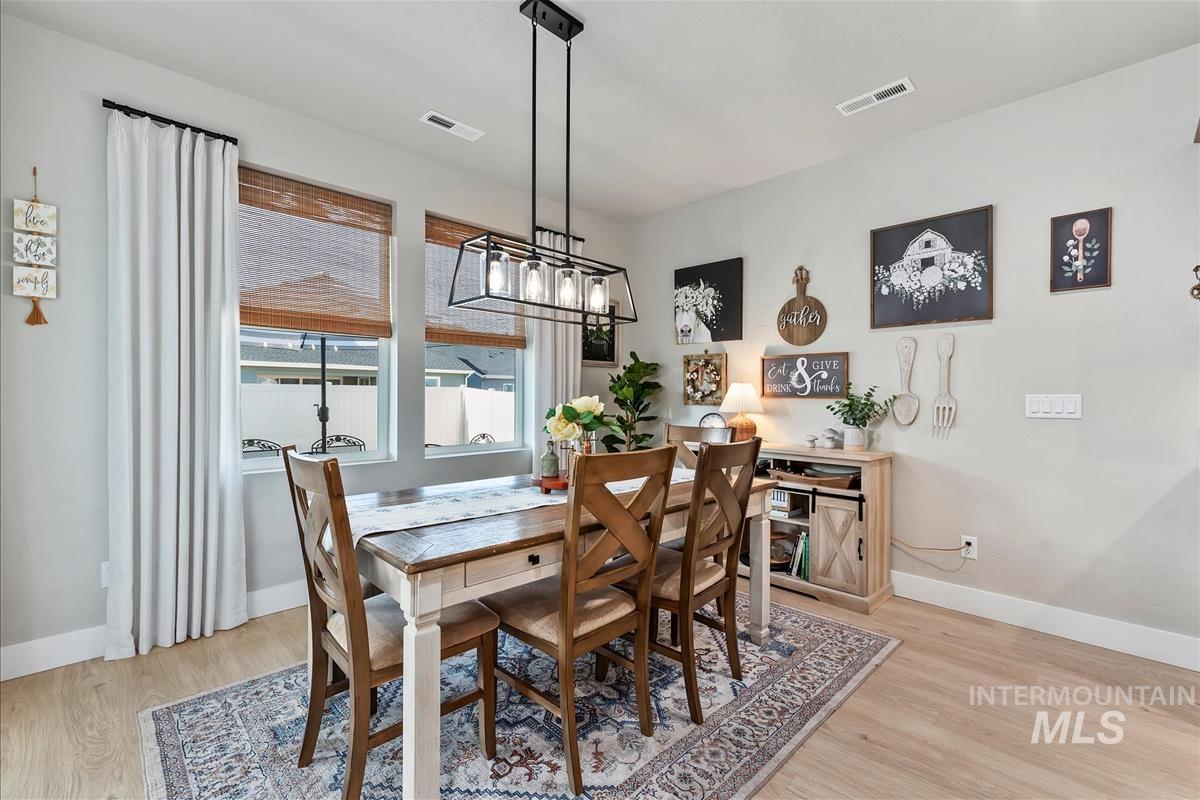 6179 W Ladle Rapids St, Meridian, Idaho 83646, 3 Bedrooms, 2.5 Bathrooms, Residential For Sale, Price $659,990, 98985265