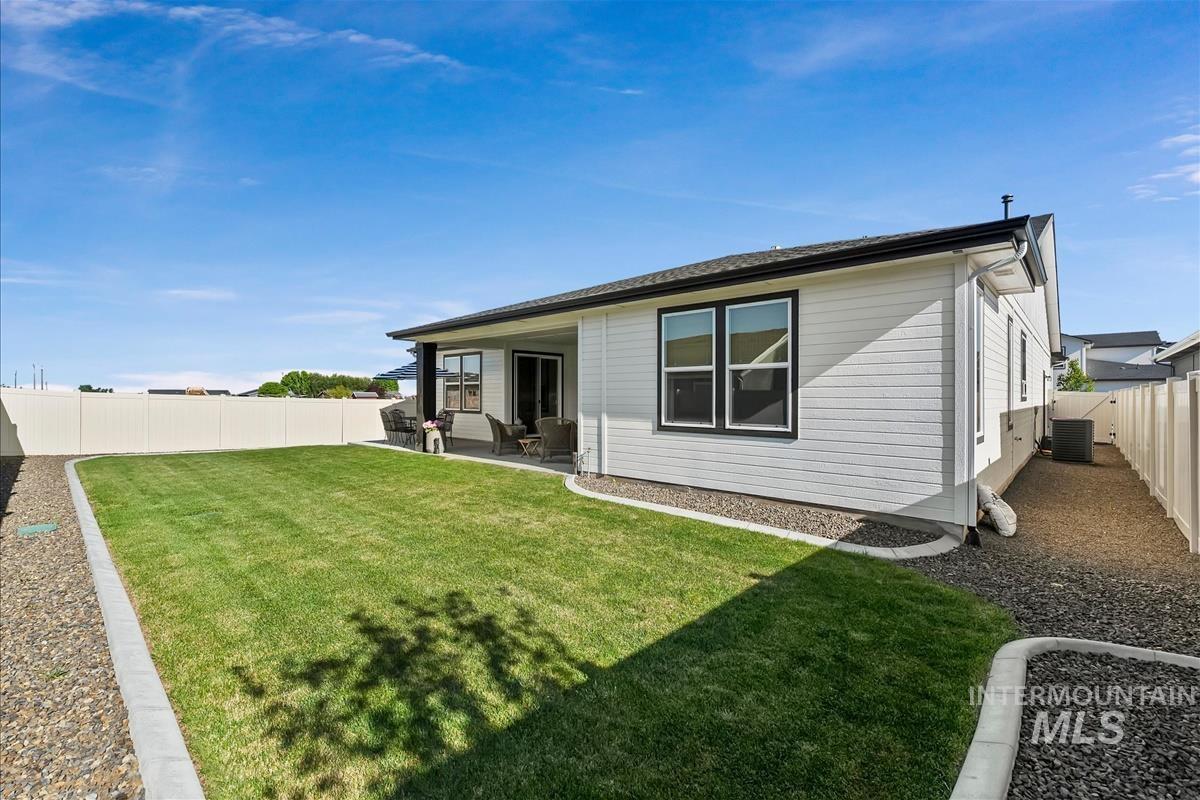 6179 W Ladle Rapids St, Meridian, Idaho 83646, 3 Bedrooms, 2.5 Bathrooms, Residential For Sale, Price $659,990, 98985265