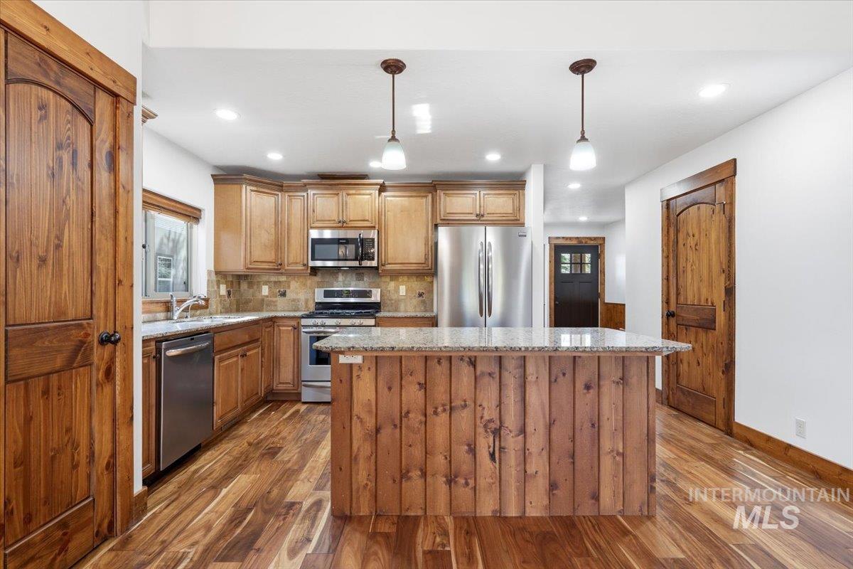133 Brundage View Ct, McCall, Idaho 83638, 3 Bedrooms, 3 Bathrooms, Residential For Sale, Price $875,000,MLS 98985267