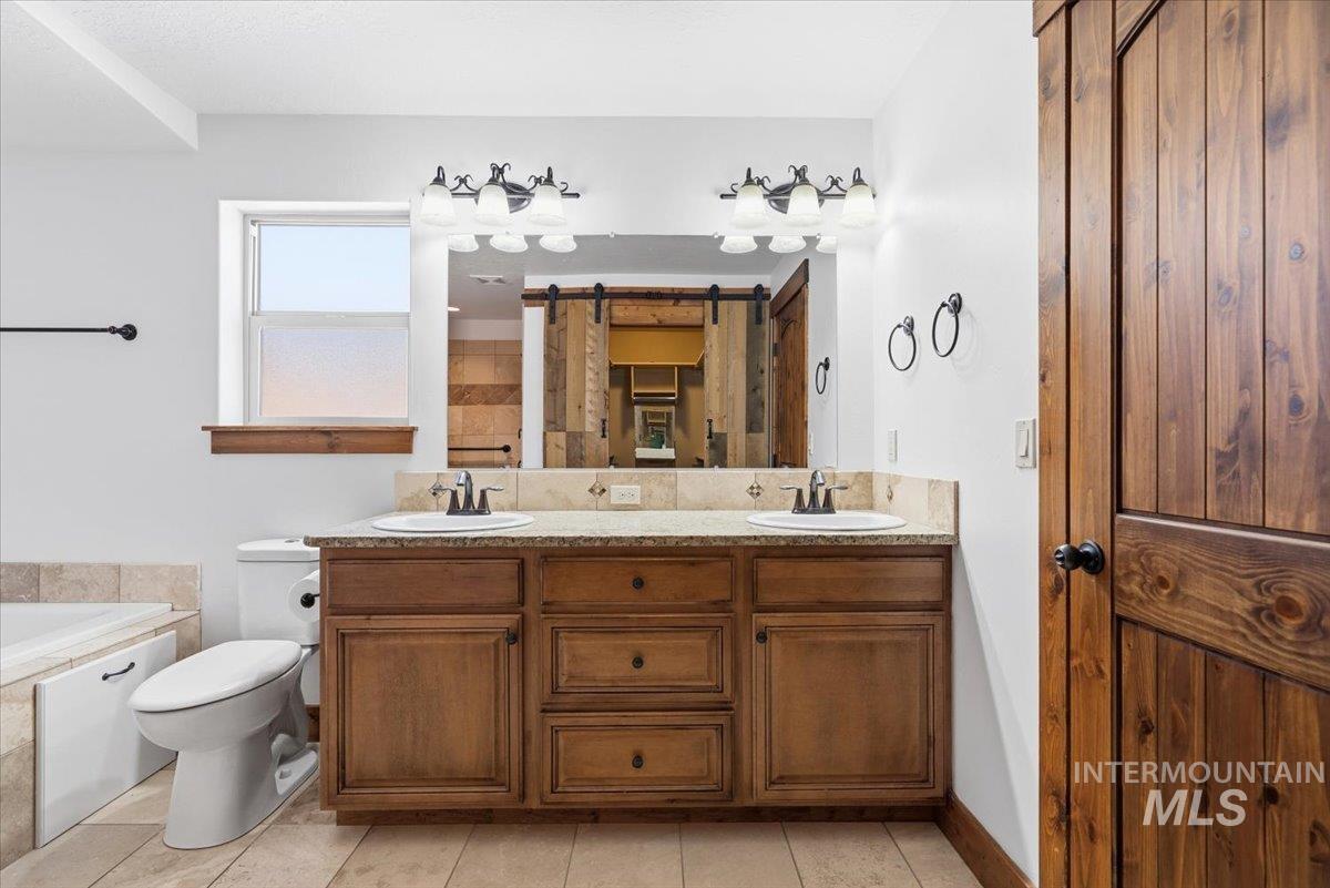 133 Brundage View Ct, McCall, Idaho 83638, 3 Bedrooms, 3 Bathrooms, Residential For Sale, Price $875,000,MLS 98985267