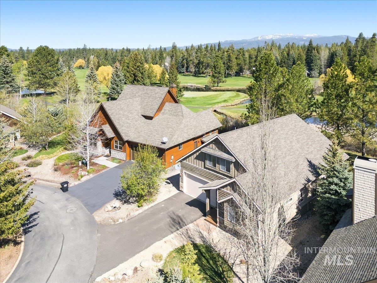 133 Brundage View Ct, McCall, Idaho 83638, 3 Bedrooms, 3 Bathrooms, Residential For Sale, Price $875,000,MLS 98985267